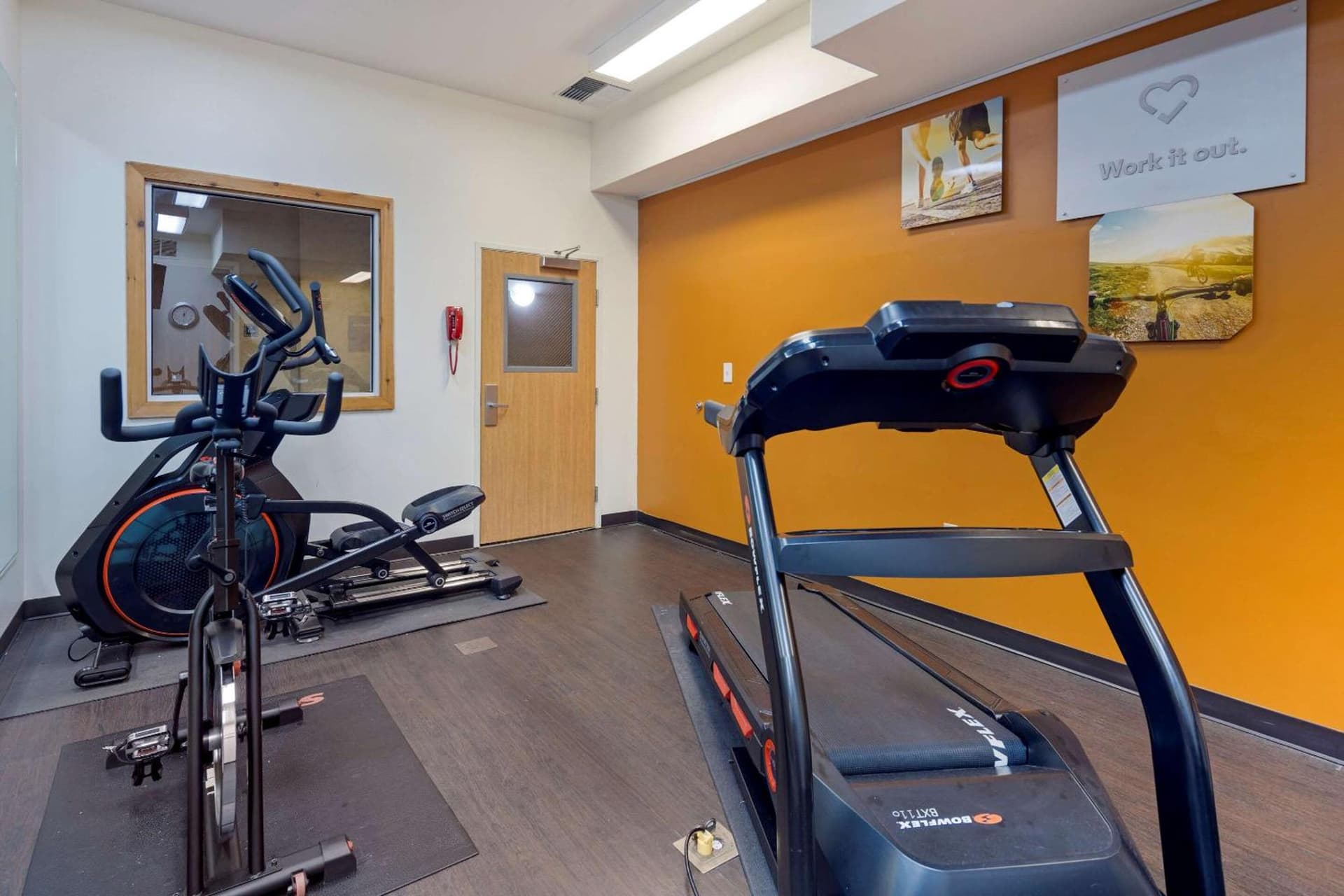 Comfort Suites Anchorage International Airport gallery photo in Anchorage, AK — image 23