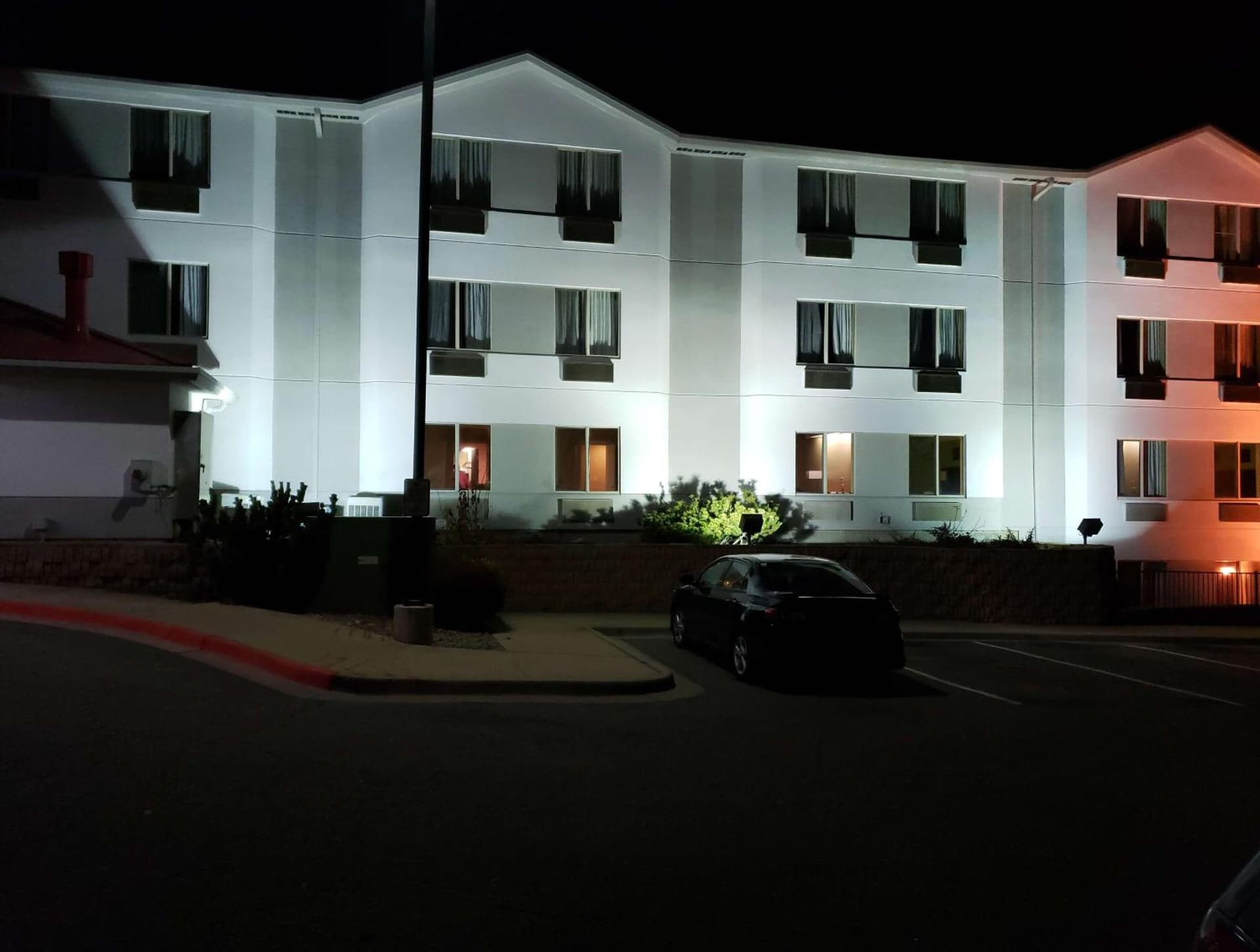 Days Inn by Wyndham Thornton interior in Thornton, CO — gallery photo 2