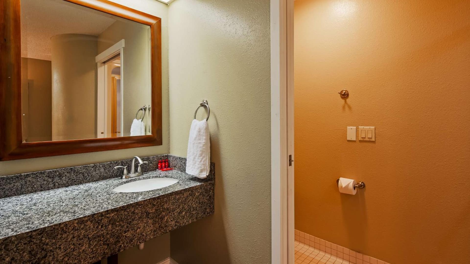 Days Inn by Wyndham Thornton gallery photo in Thornton, CO — image 22