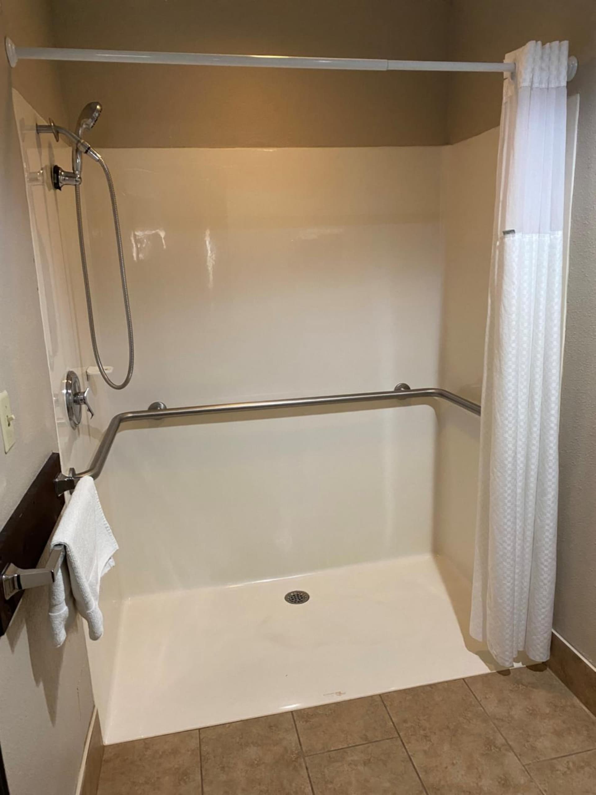Baymont by Wyndham La Crosse/Onalaska gallery photo in Onalaska, WI — image 29
