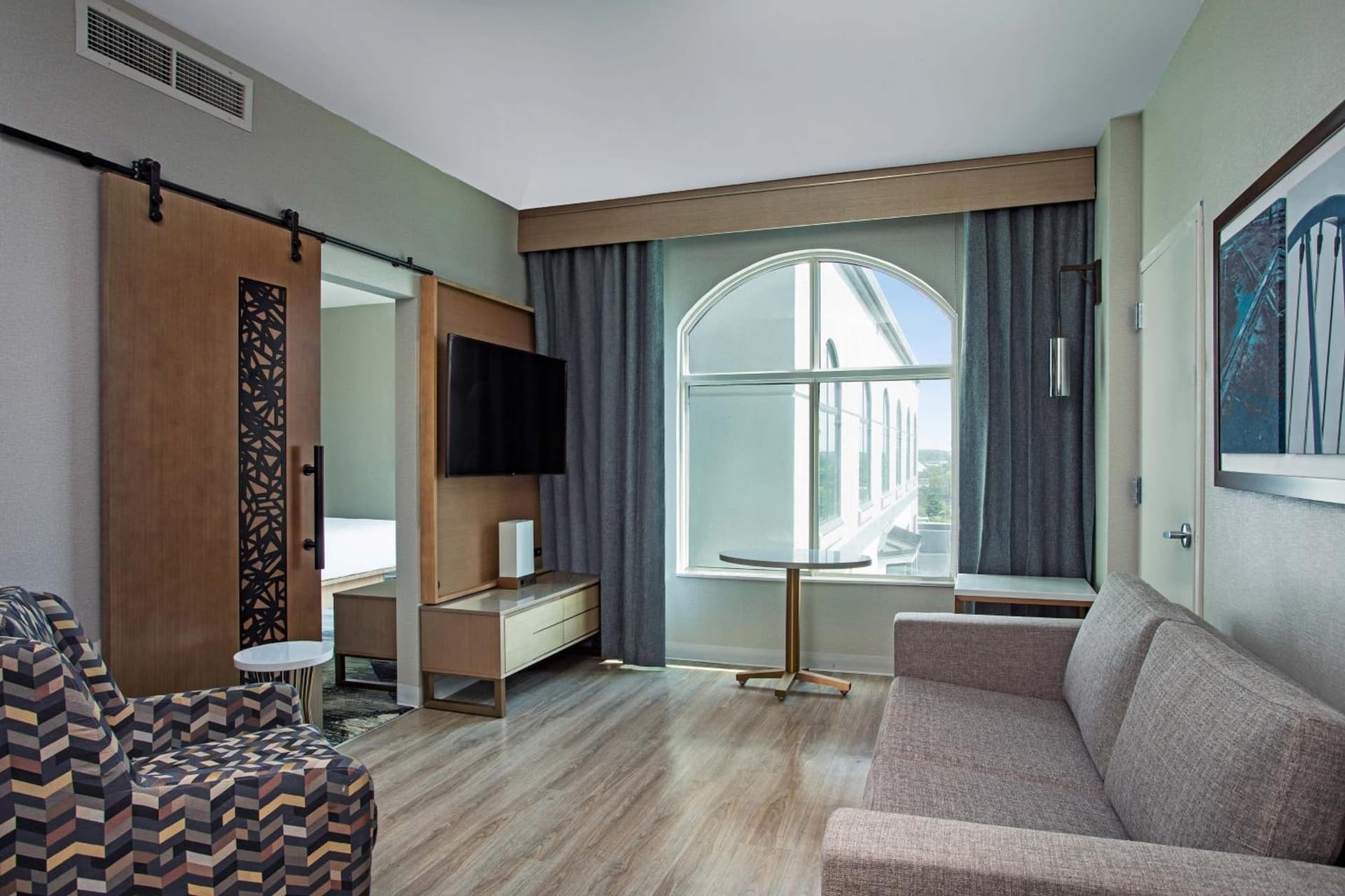 Sheraton Suites Columbus Worthington gallery photo in Columbus, OH — image 29