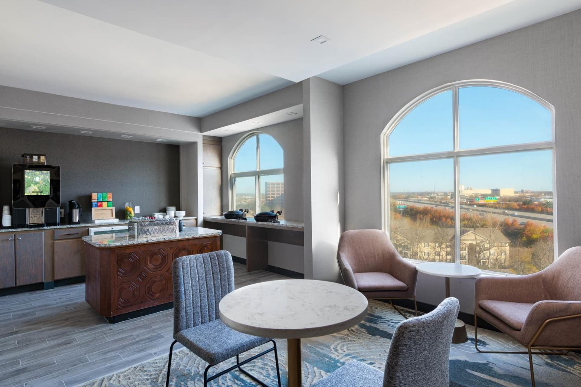 Sheraton Suites Columbus Worthington gallery photo in Columbus, OH — image 16