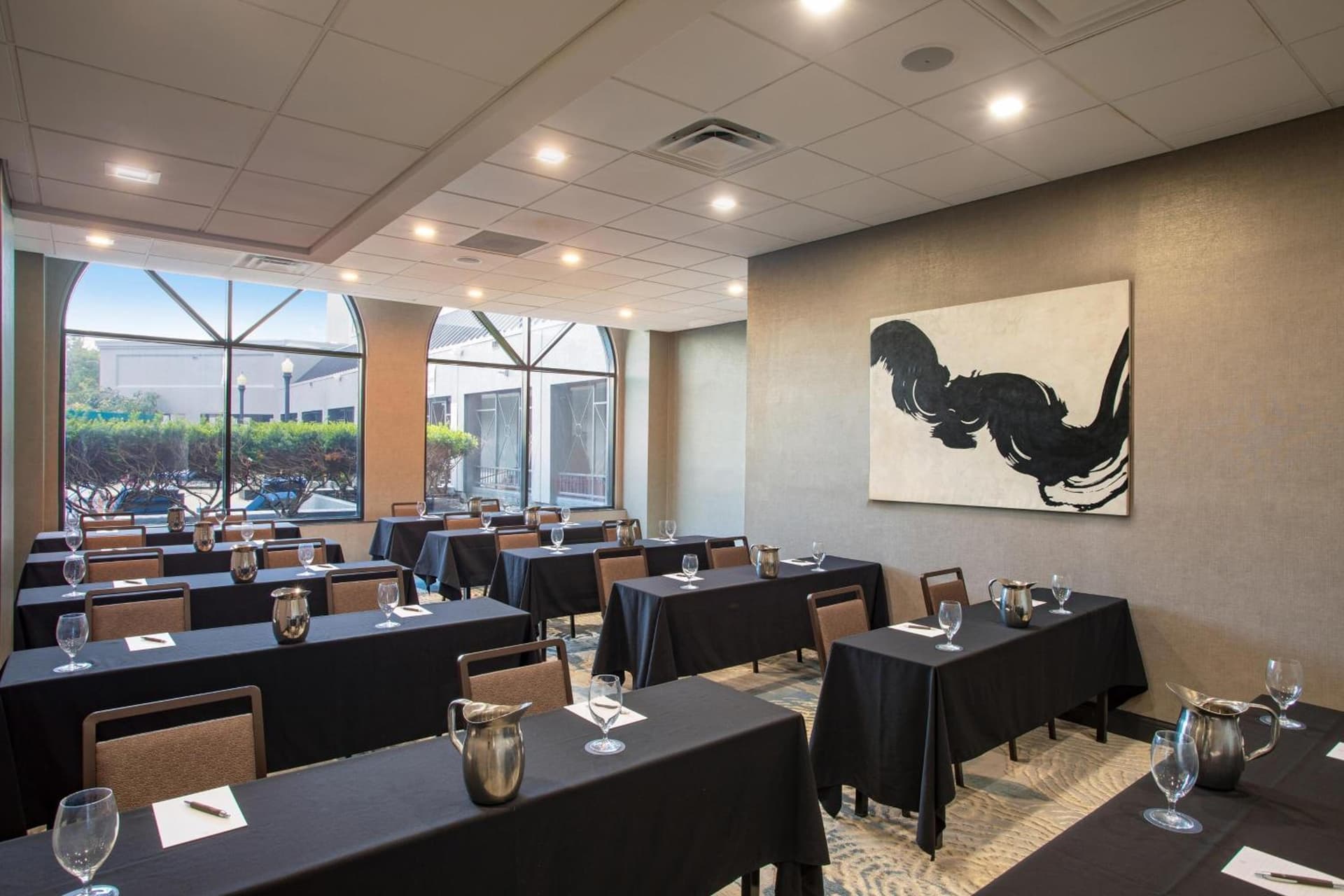 Sheraton Suites Columbus Worthington gallery photo in Columbus, OH — image 19