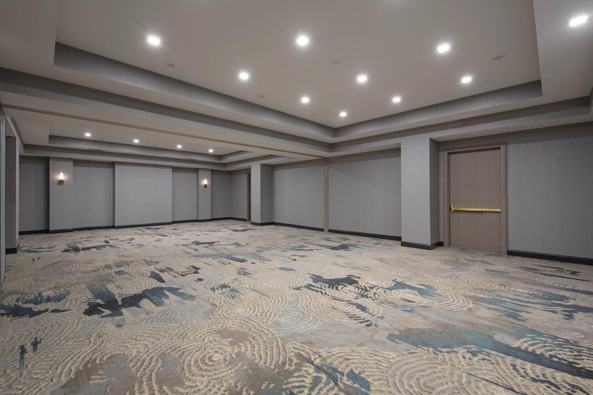 Sheraton Suites Columbus Worthington gallery photo in Columbus, OH — image 23