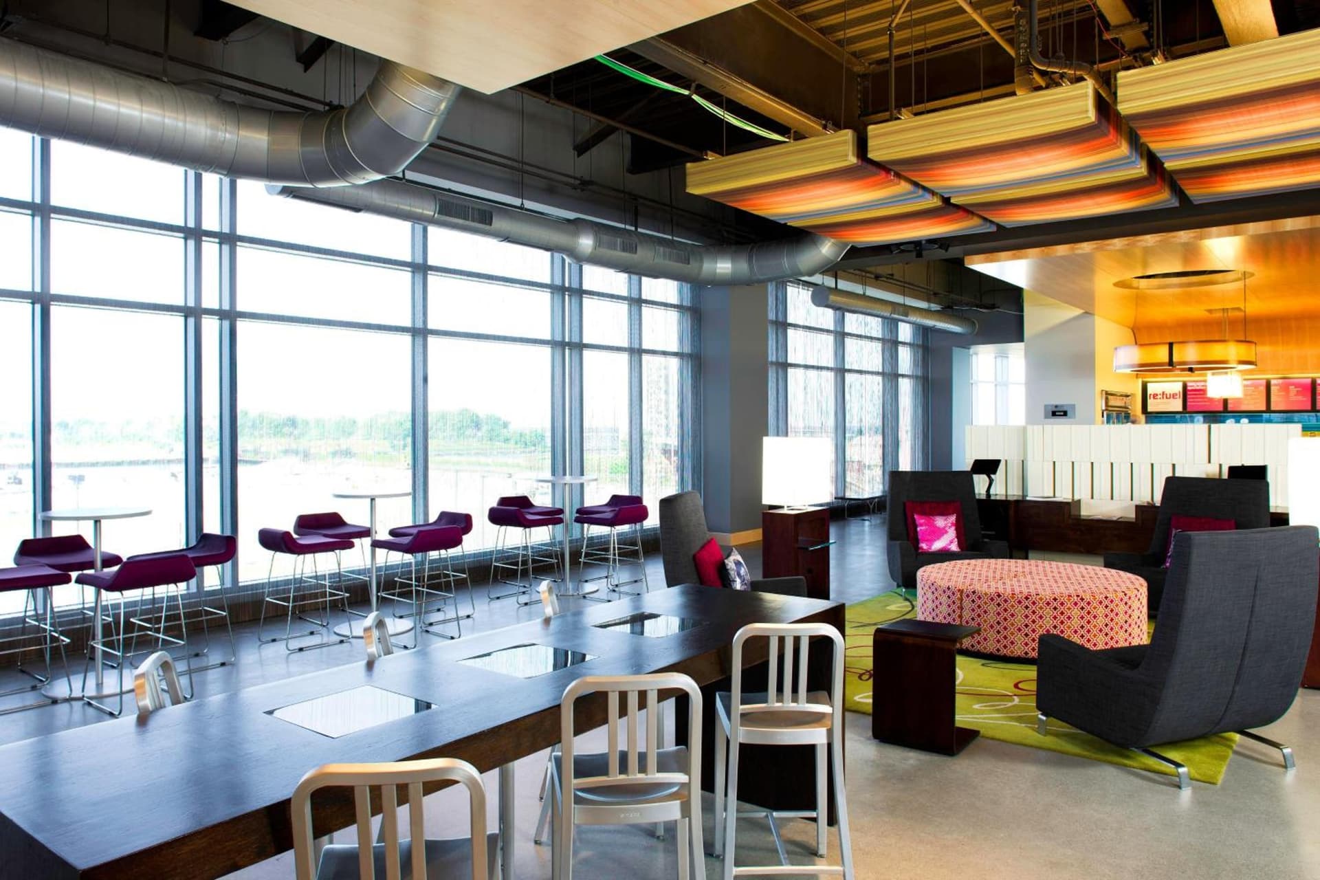 Aloft by Marriott Cleveland Downtown interior in Cleveland, OH — gallery photo 2