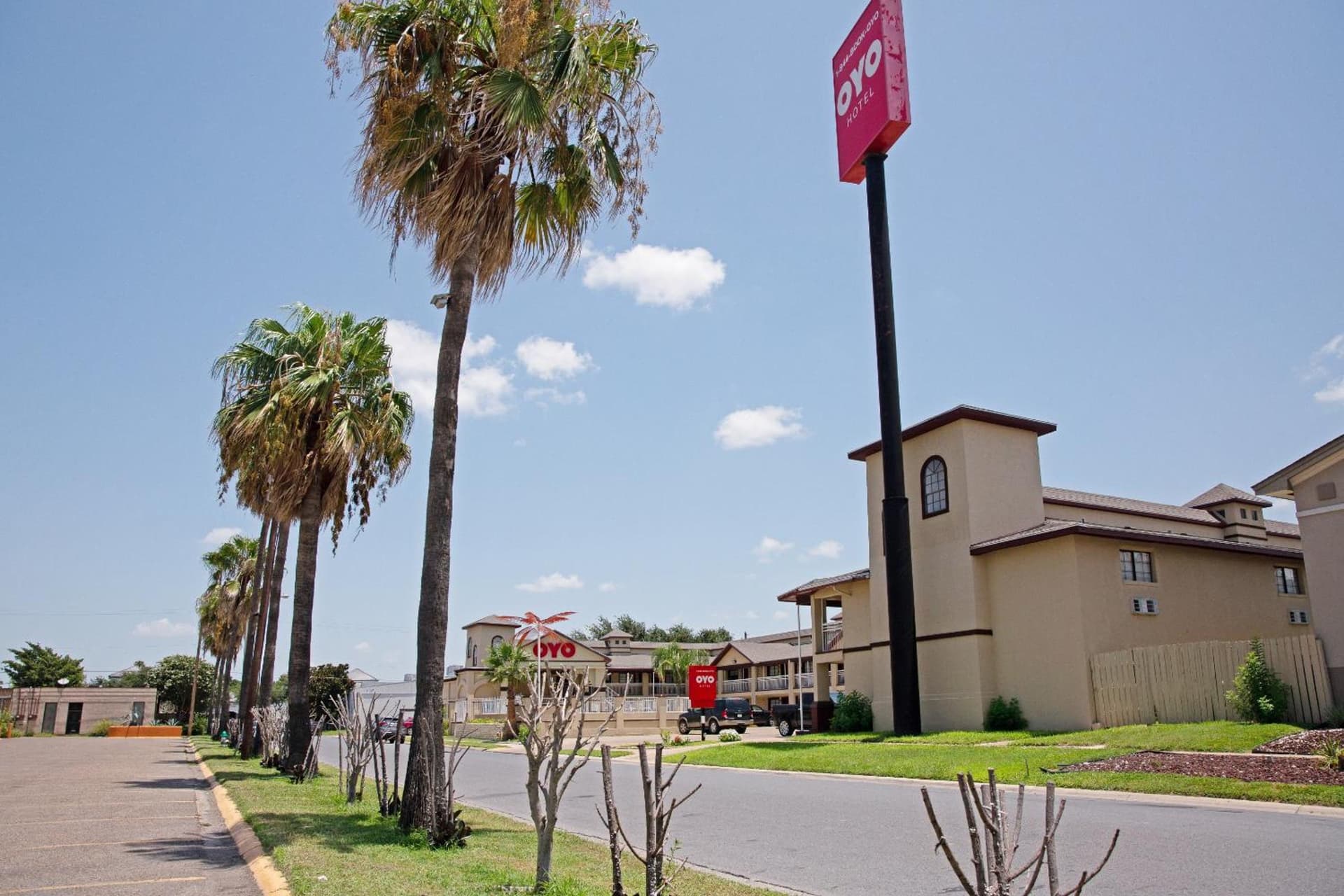 OYO Hotel McAllen Airport South gallery photo in McAllen, TX — image 77