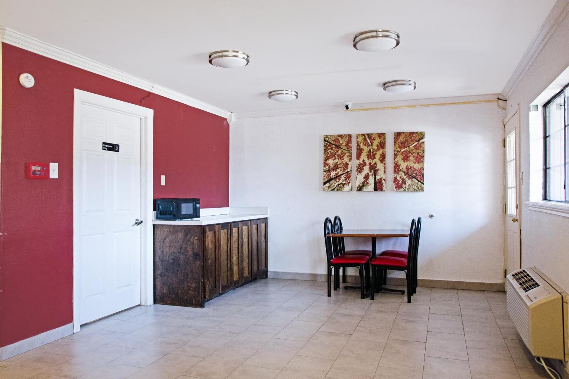 OYO Hotel McAllen Airport South gallery photo in McAllen, TX — image 11