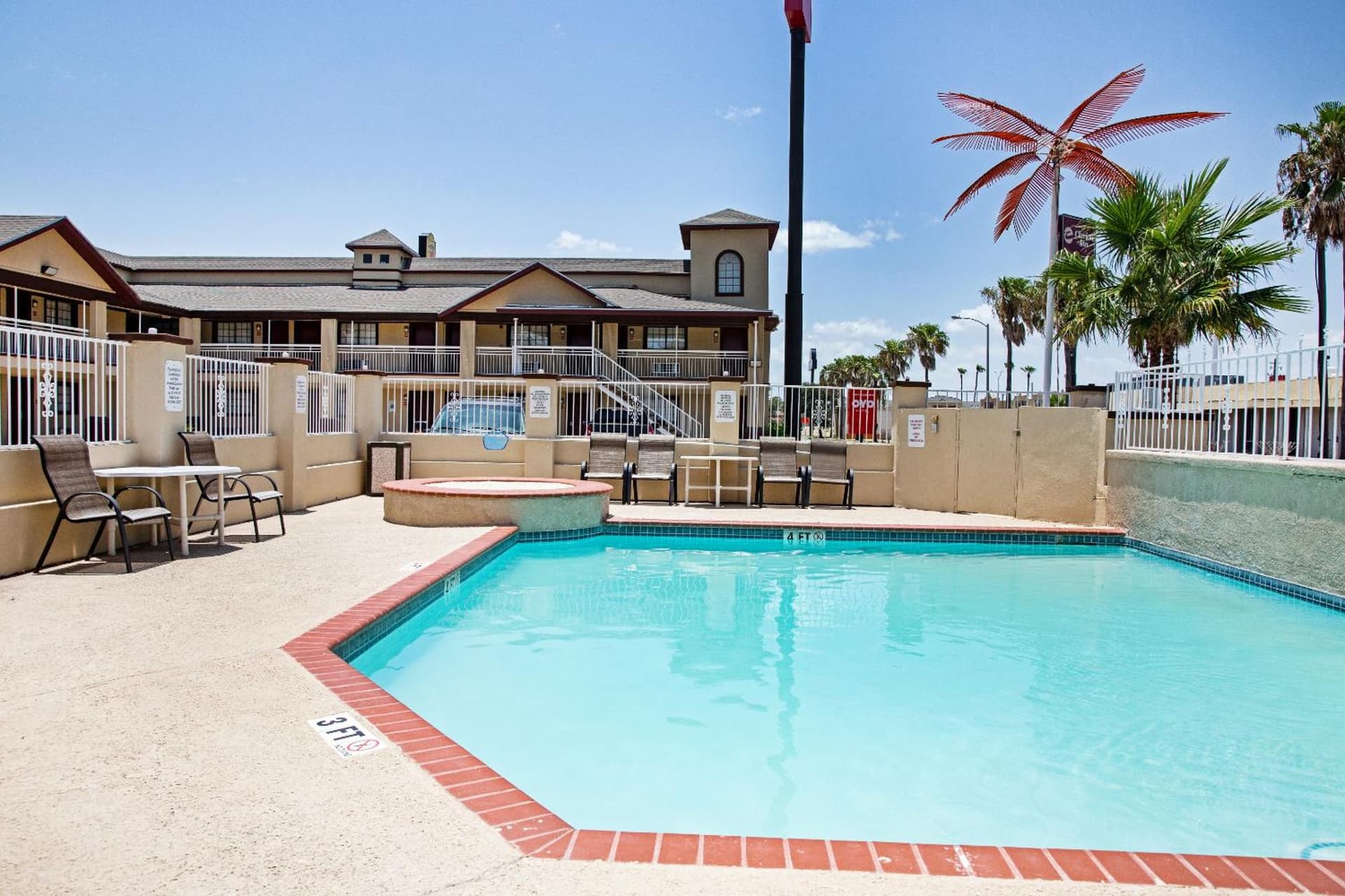 OYO Hotel McAllen Airport South gallery photo in McAllen, TX — image 13