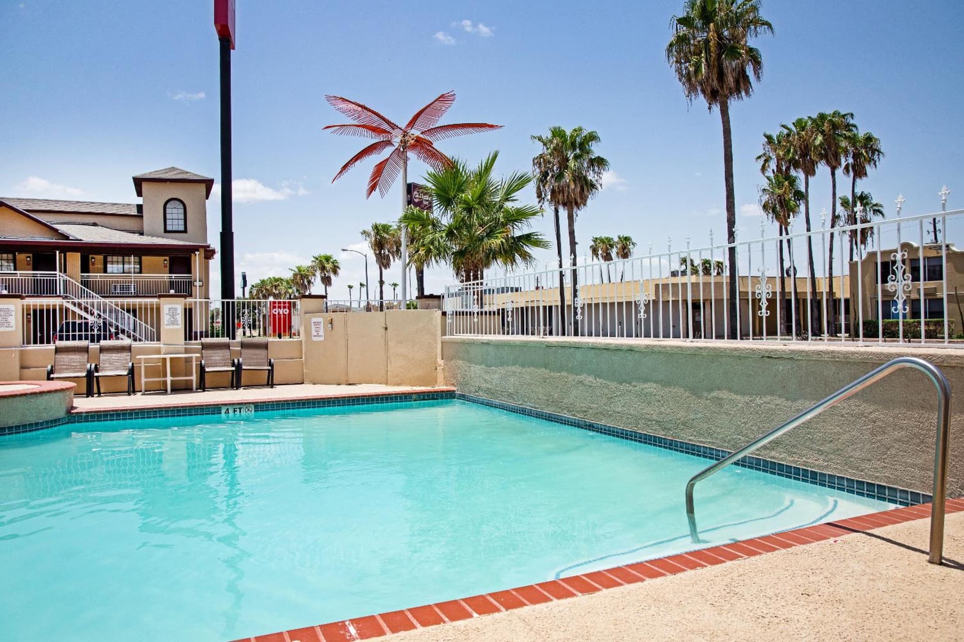 OYO Hotel McAllen Airport South gallery photo in McAllen, TX — image 47