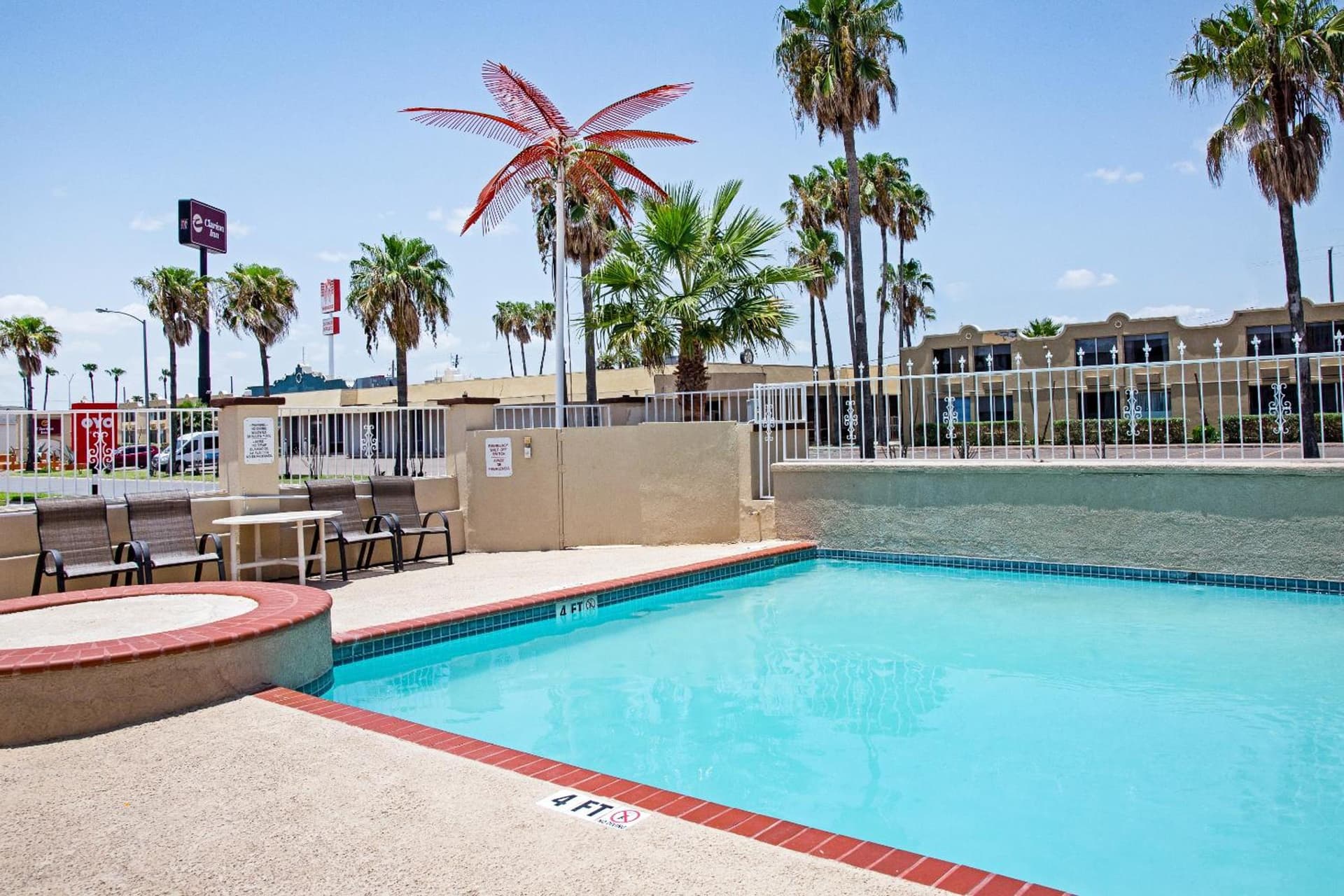 OYO Hotel McAllen Airport South gallery photo in McAllen, TX — image 30