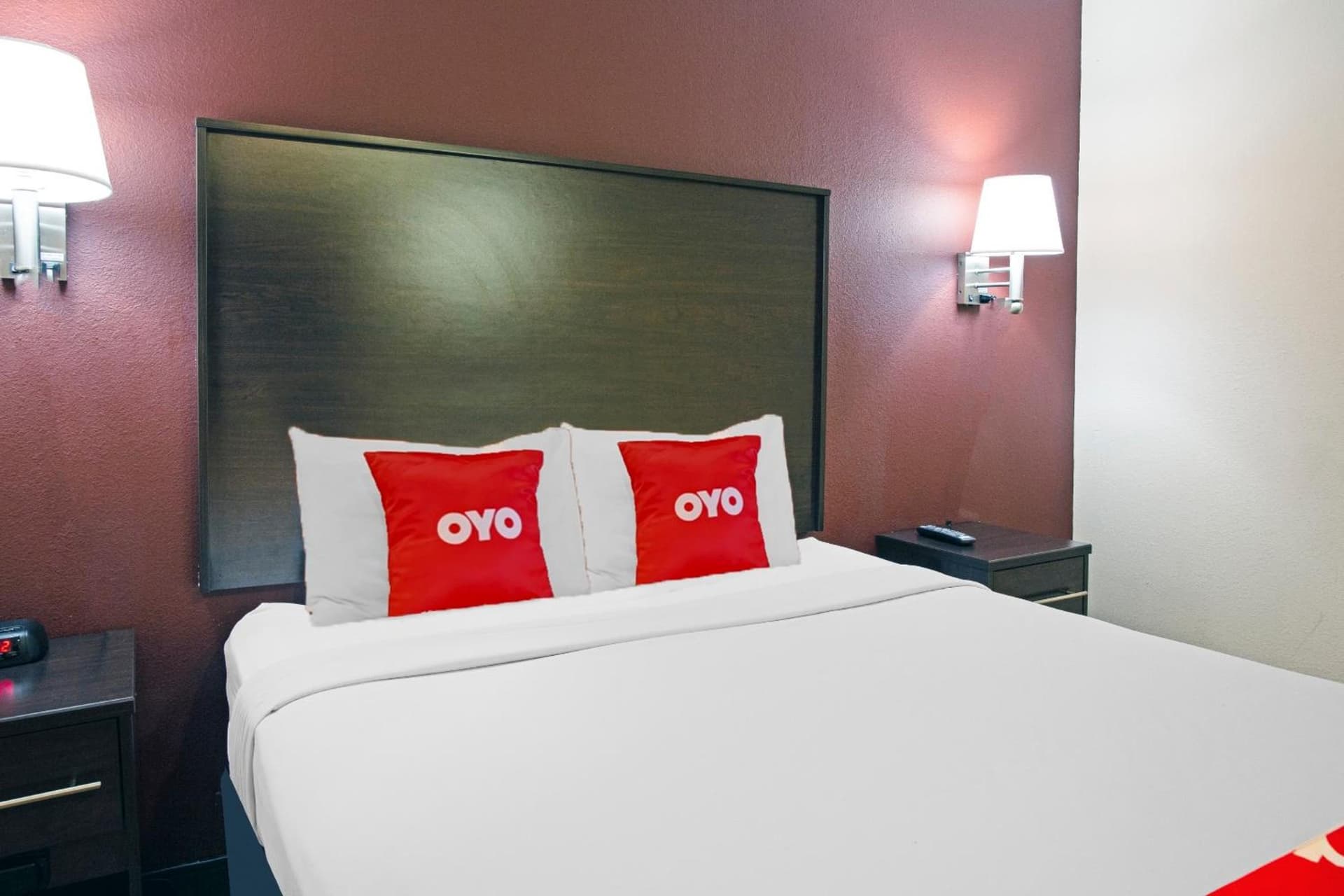 OYO Hotel McAllen Airport South gallery photo in McAllen, TX — image 66