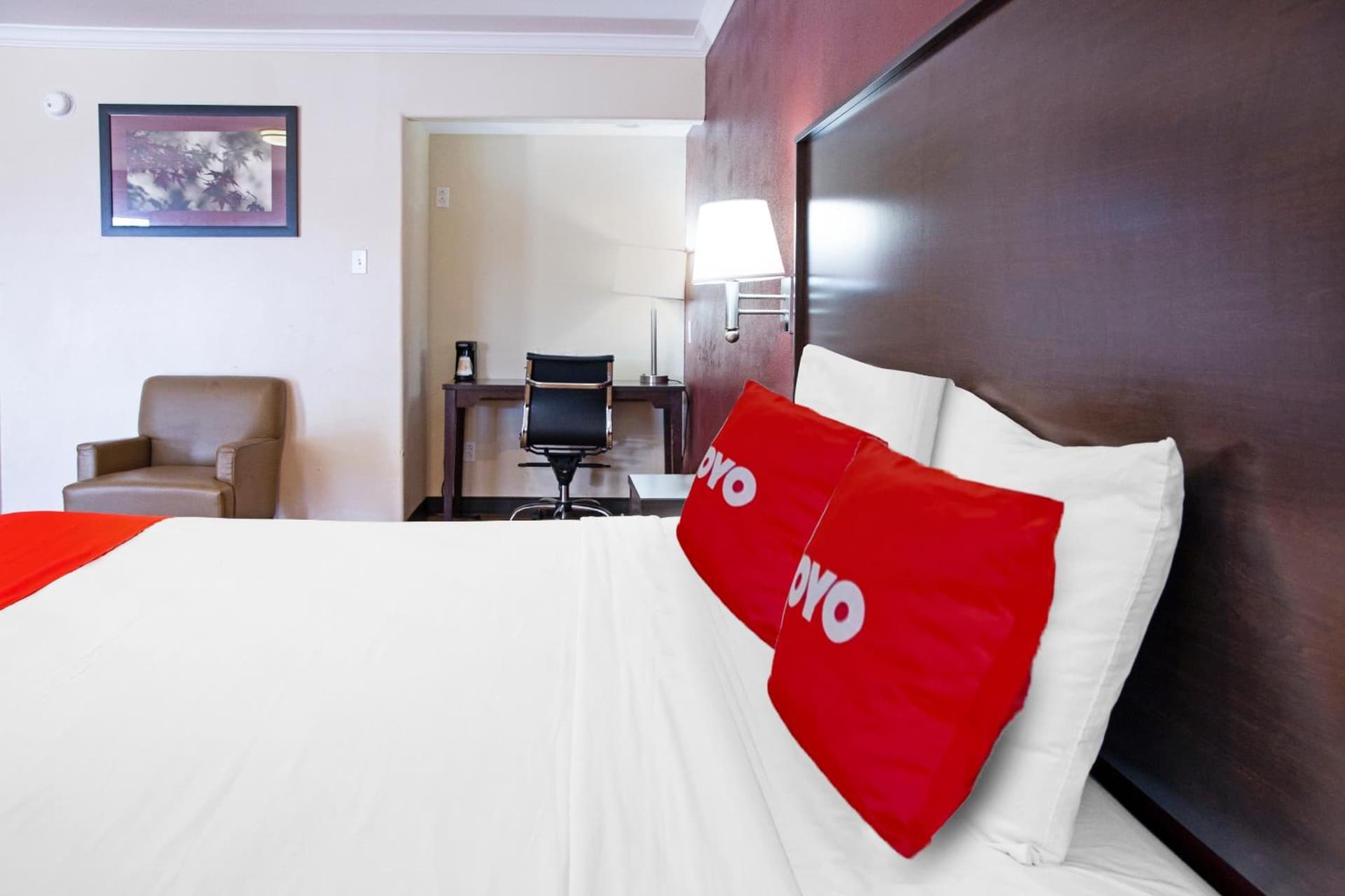OYO Hotel McAllen Airport South gallery photo in McAllen, TX — image 6