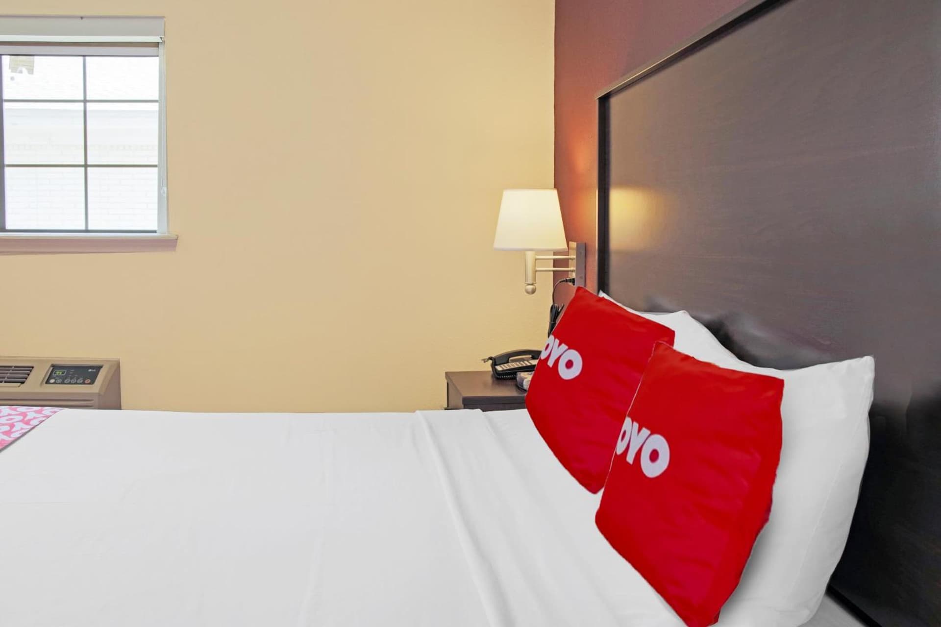OYO Hotel McAllen Airport South gallery photo in McAllen, TX — image 56