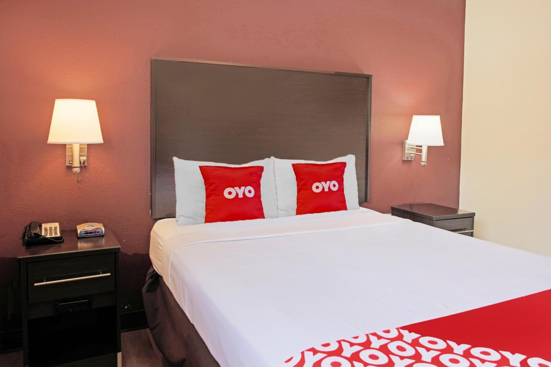 OYO Hotel McAllen Airport South gallery photo in McAllen, TX — image 29