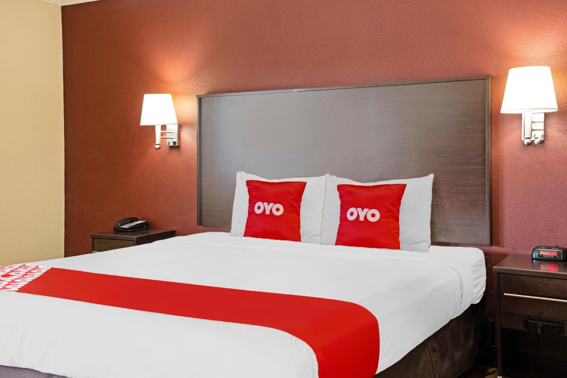 OYO Hotel McAllen Airport South gallery photo in McAllen, TX — image 5