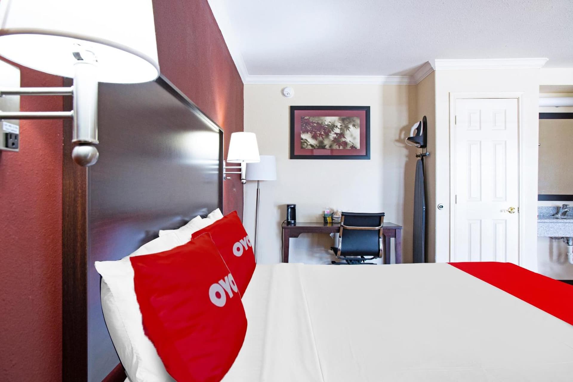 OYO Hotel McAllen Airport South gallery photo in McAllen, TX — image 48