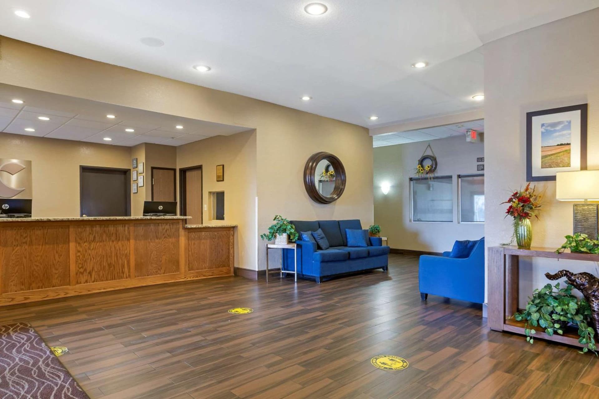 Comfort Inn & Suites Pittsburg KS featured exterior or lobby in Pittsburg, KS — similar hotel