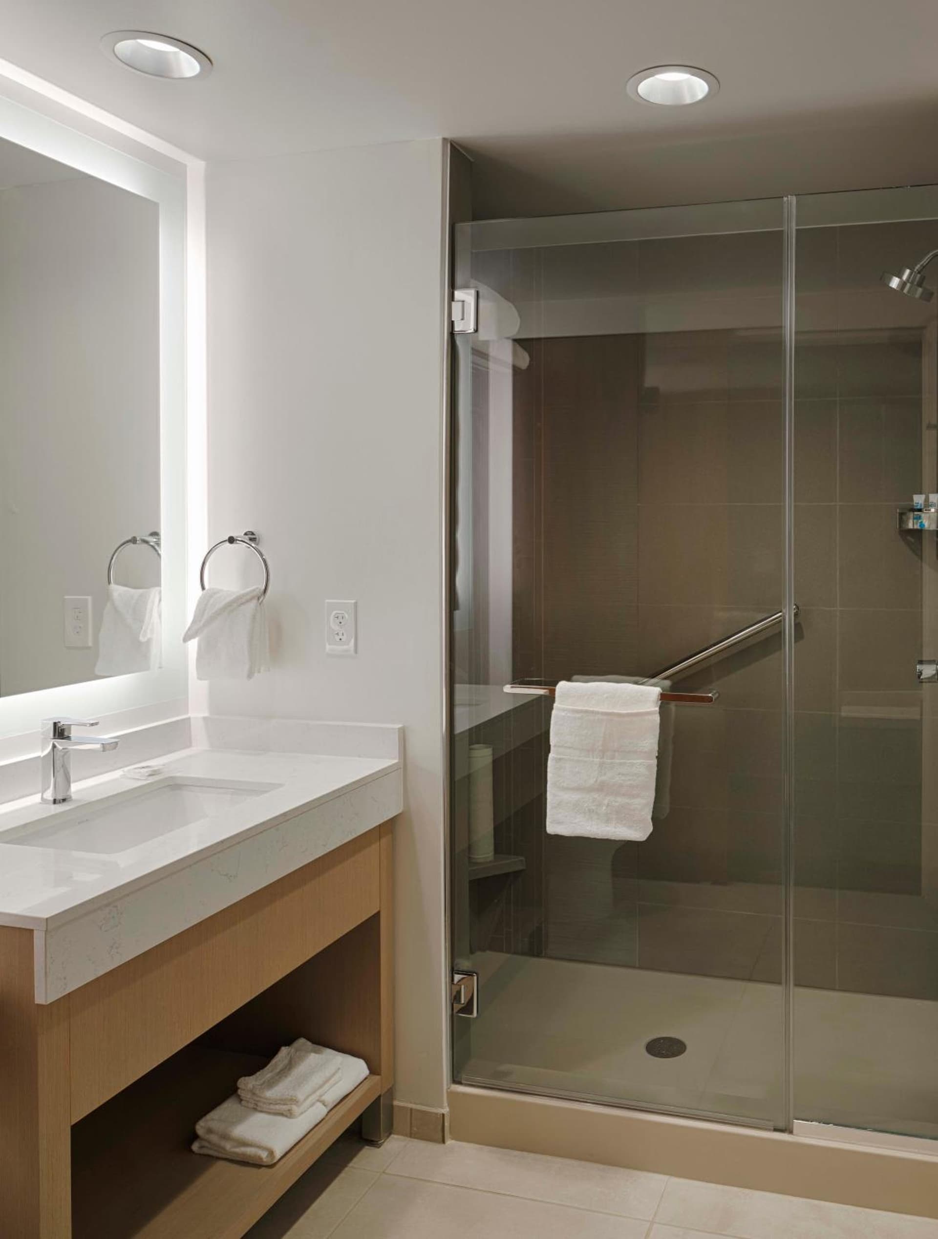 Hyatt House Columbus OSU Short North gallery photo in Columbus, OH — image 33