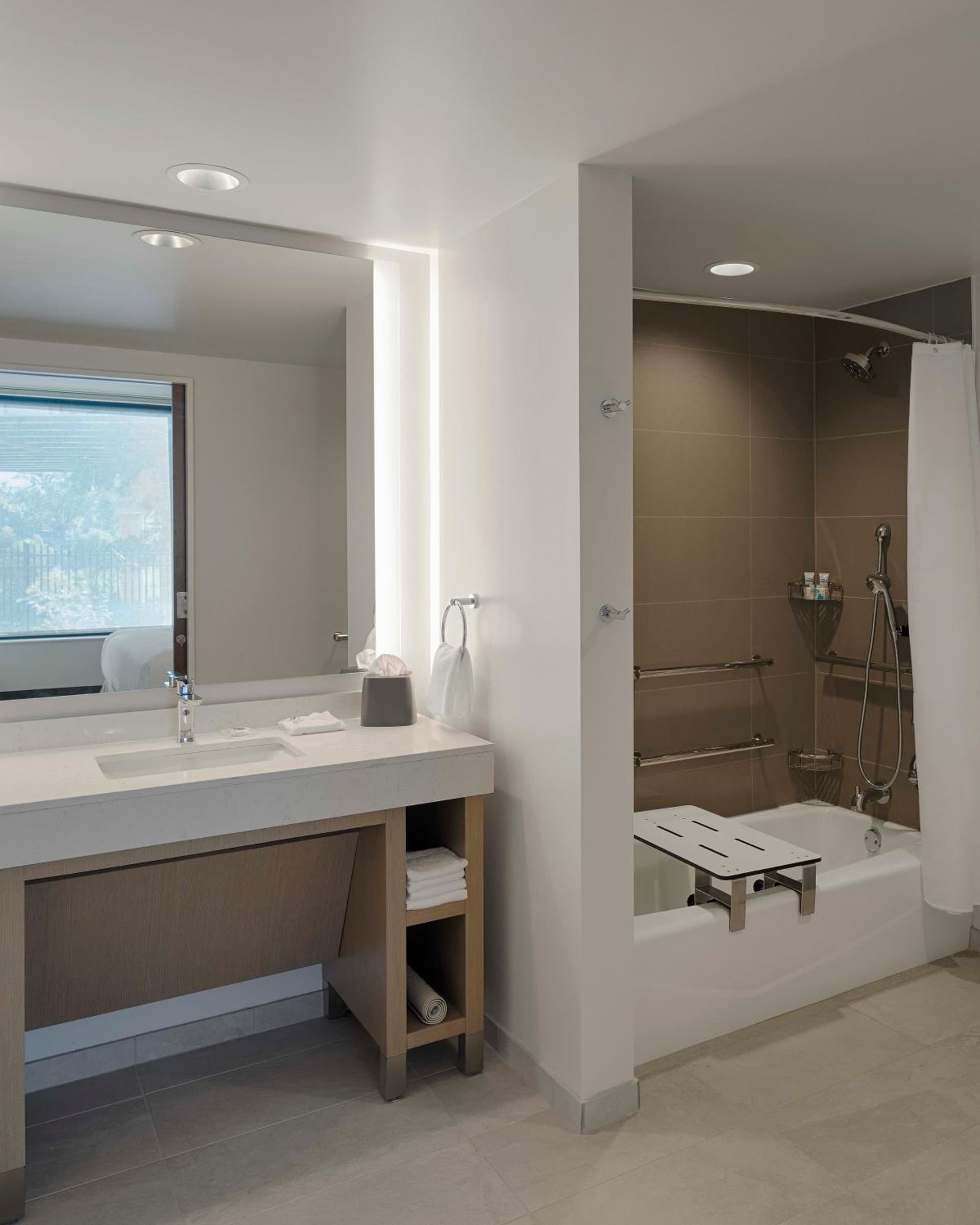 Hyatt House Columbus OSU Short North gallery photo in Columbus, OH — image 4