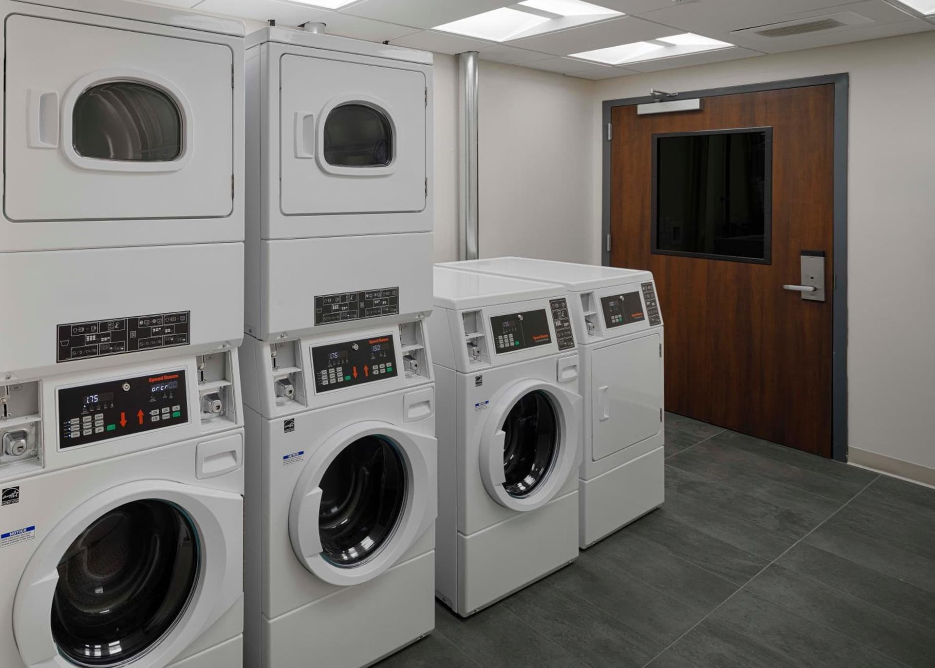 Hyatt House Columbus OSU Short North gallery photo in Columbus, OH — image 57