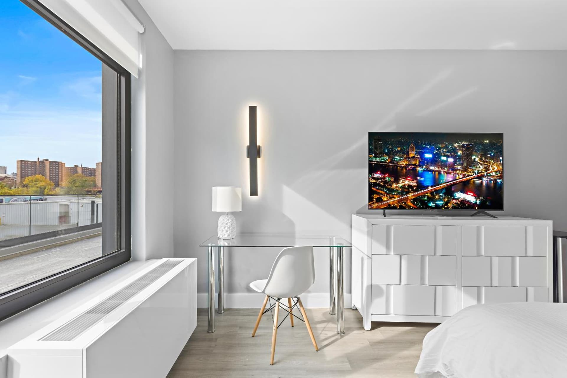 Global Luxury Suites at The Arches gallery photo in Bronx, NY — image 23