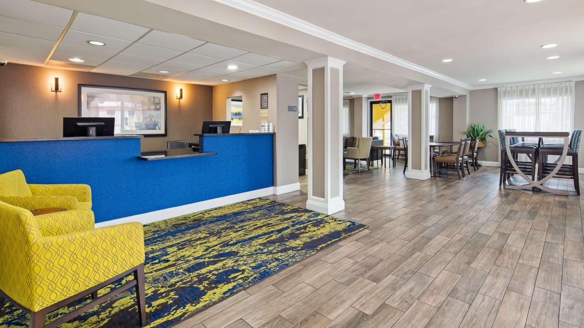 Best Western Annapolis interior in Annapolis, MD — gallery photo 2