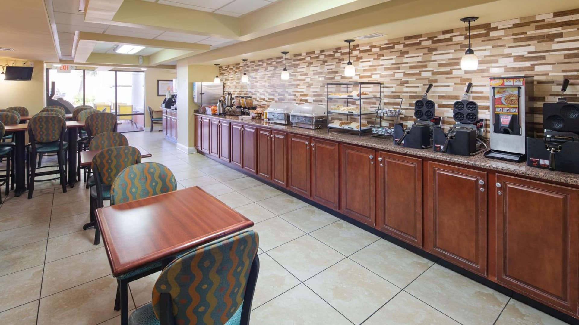 Best Western Ocean Sands Beach Resort gallery photo in Myrtle Beach, SC — image 52