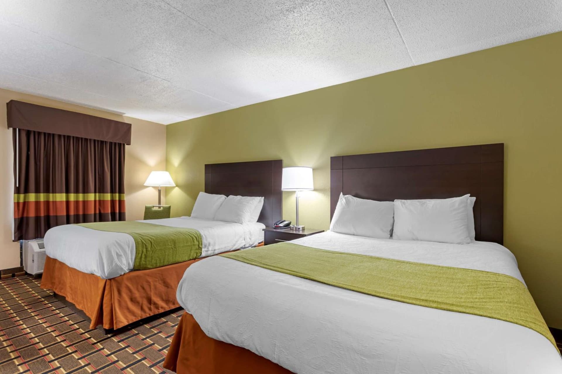 SureStay Hotel by Best Western Lenoir City property views in Lenoir City, TN — gallery photo 3