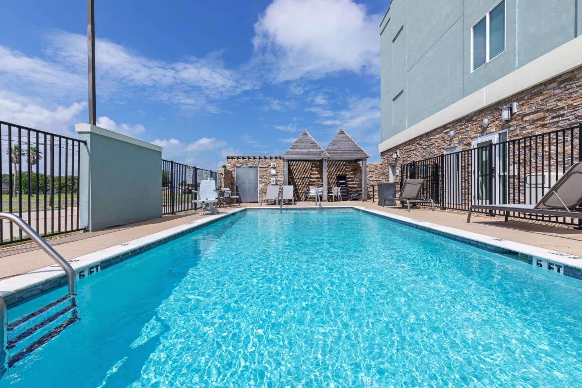 Holiday Inn Express & Suites Rockport - Bay View by IHG gallery photo in Rockport, TX — image 14