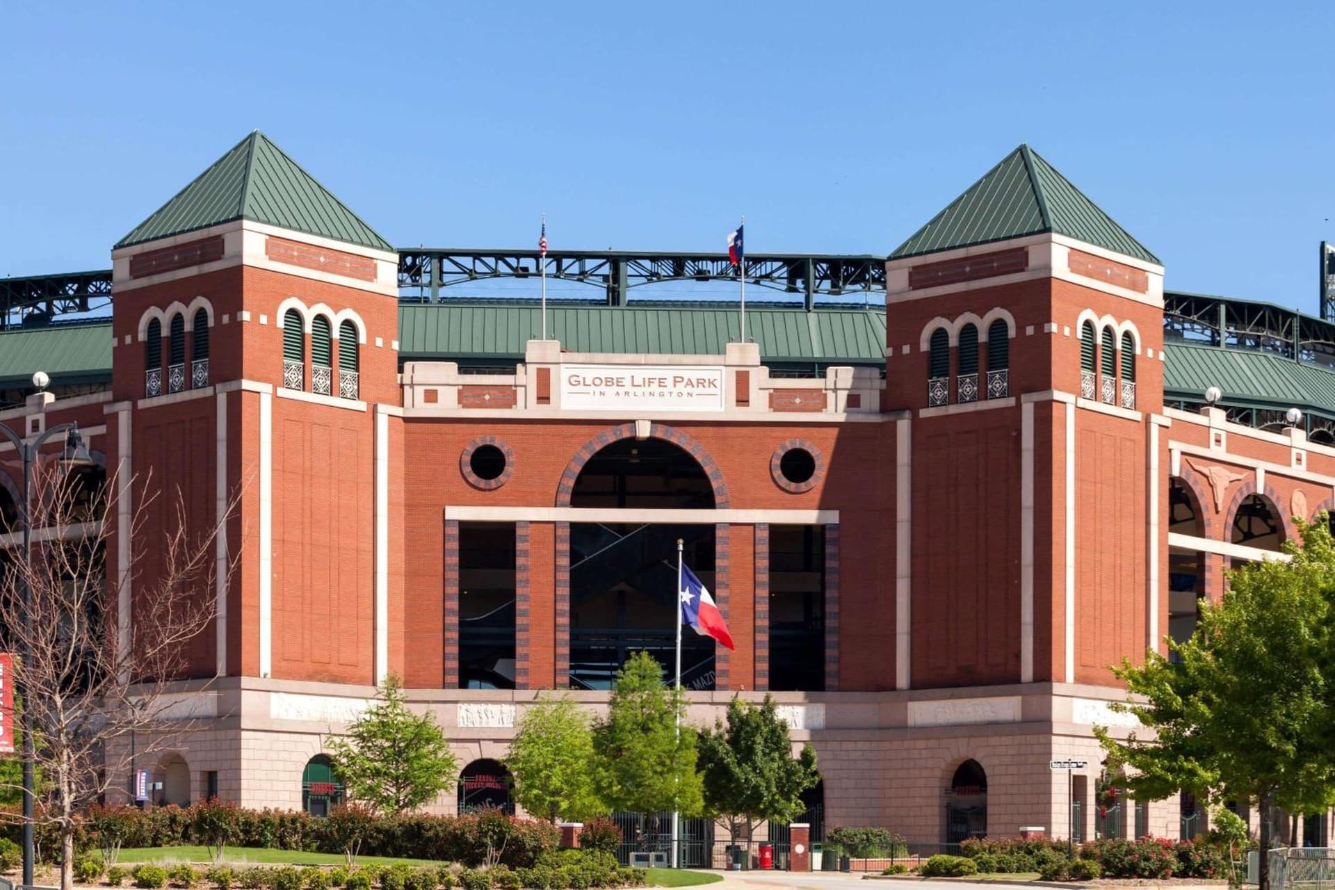 Howard Johnson by Wyndham Arlington Ballpark / Six Flags gallery photo in Arlington, TX — image 34