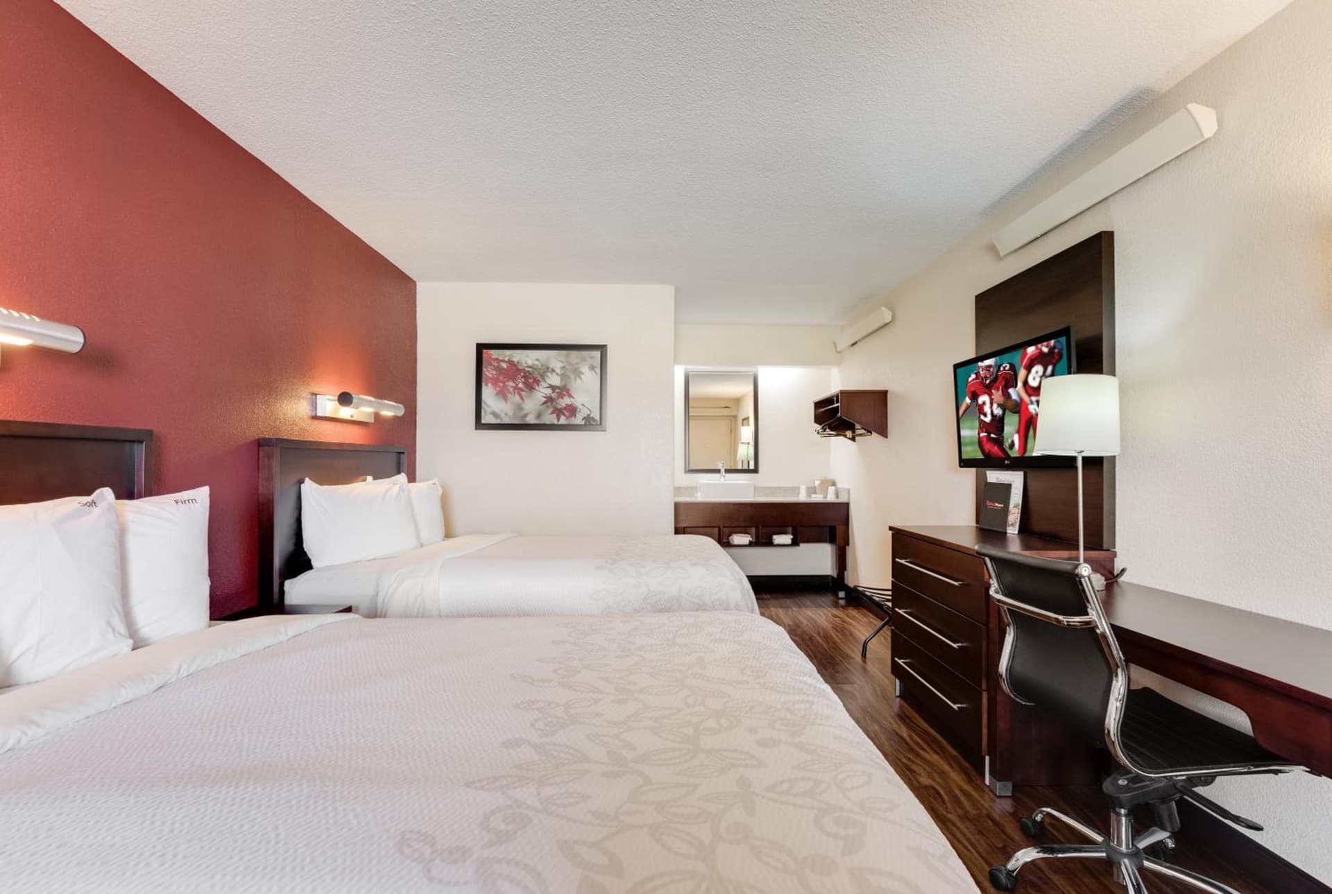 Super 8 by Wyndham Deerfield - Northbrook gallery photo in Deerfield, IL — image 36