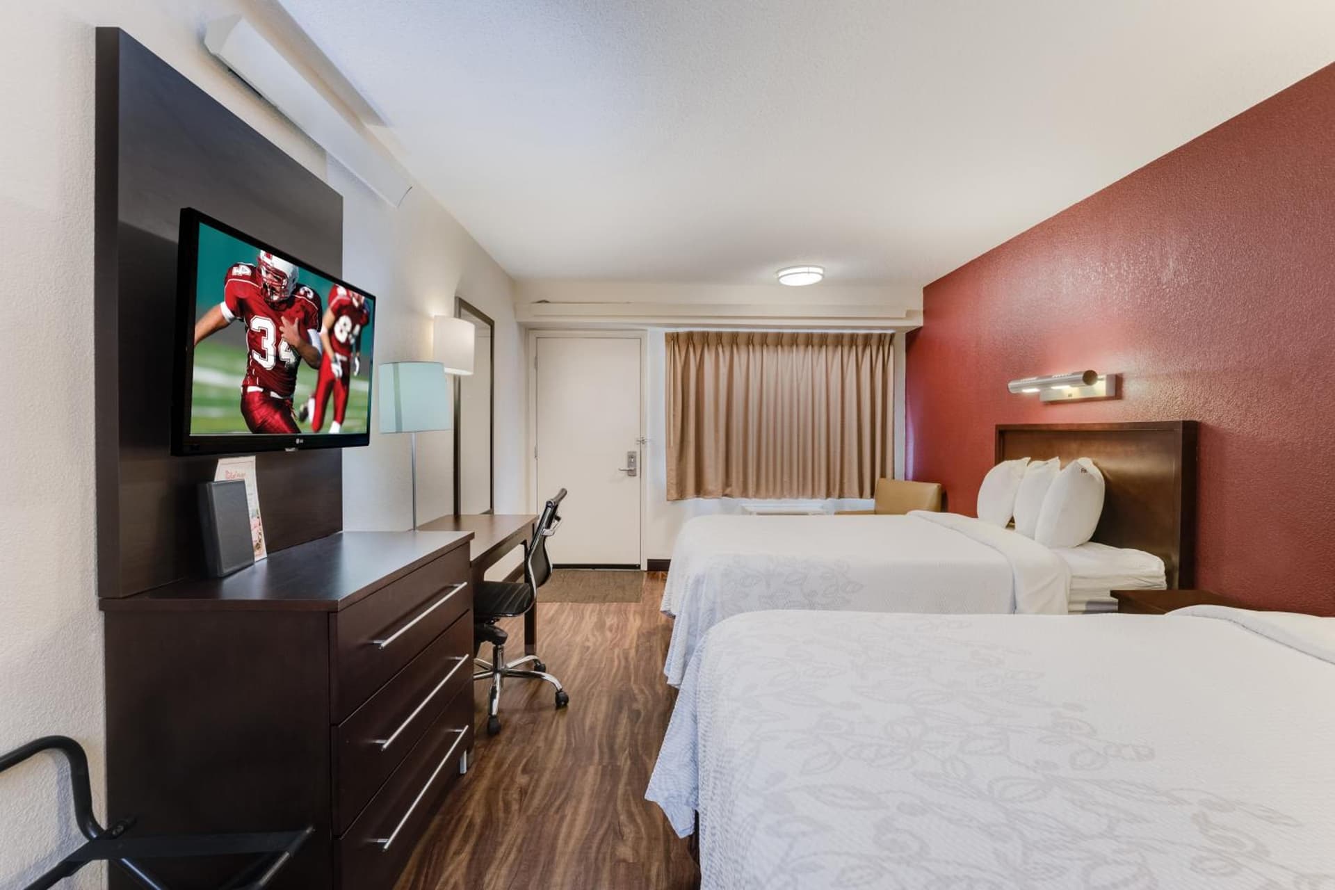 Super 8 by Wyndham Deerfield - Northbrook gallery photo in Deerfield, IL — image 25
