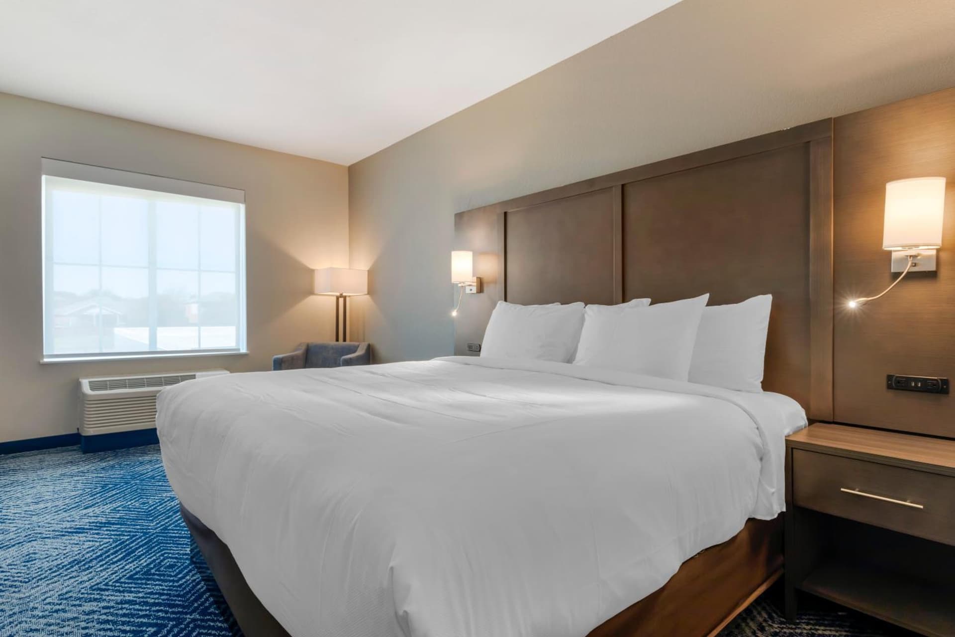 Comfort Inn & Suites Balch Springs - SE Dallas gallery photo in Balch Springs, TX — image 15