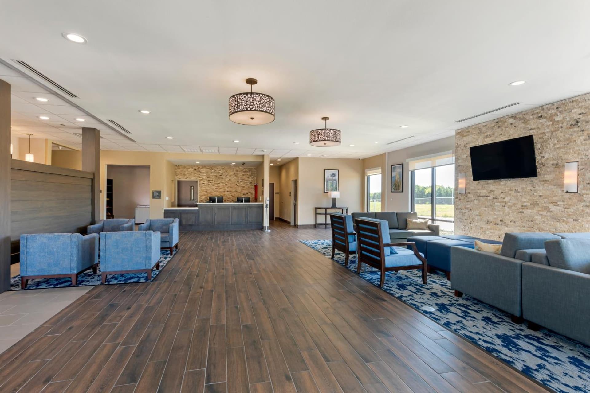 Comfort Inn & Suites Balch Springs - SE Dallas gallery photo in Balch Springs, TX — image 22