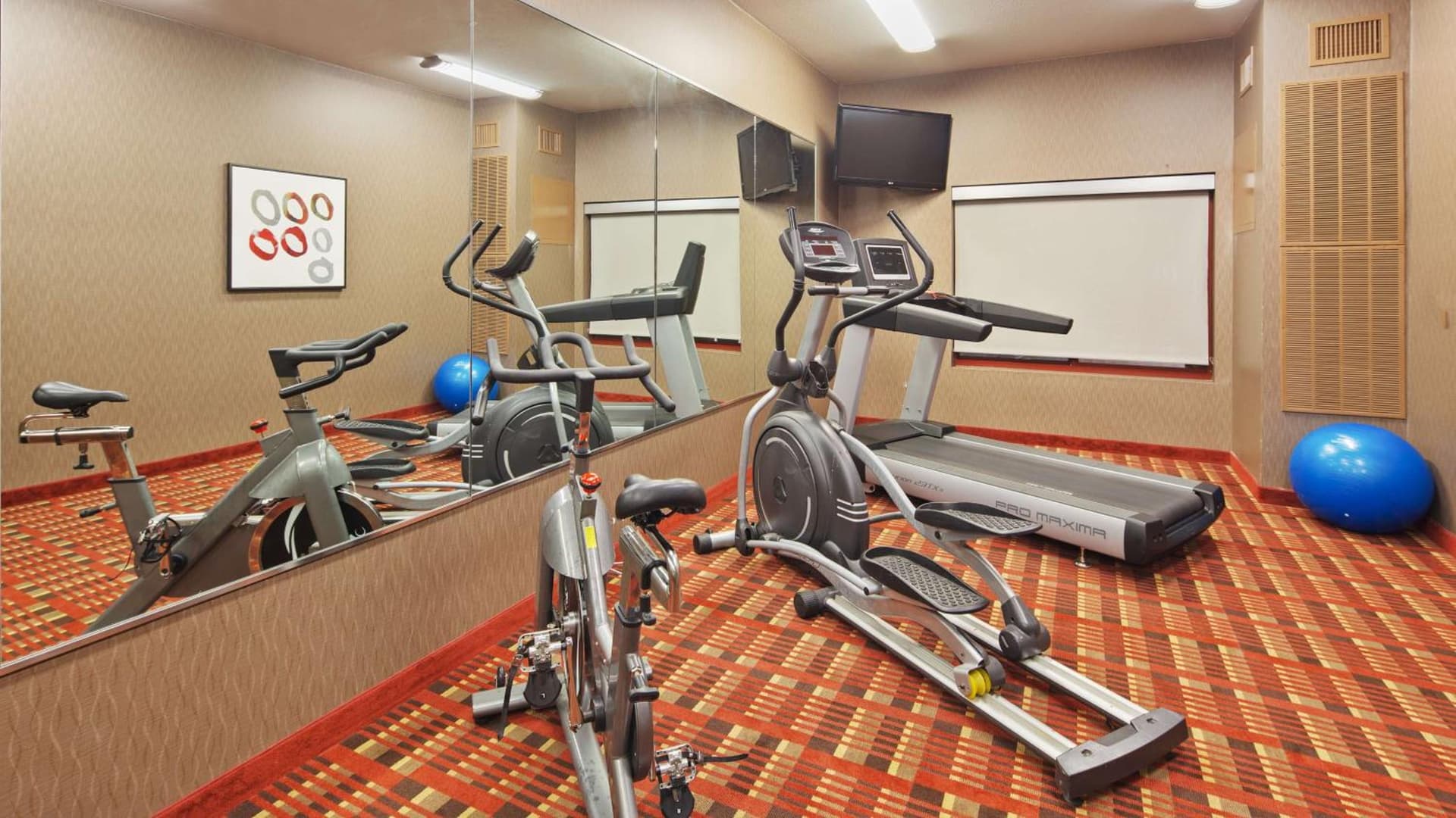 Best Western Plus Austin Airport Inn & Suites property views in Austin, TX — gallery photo 3