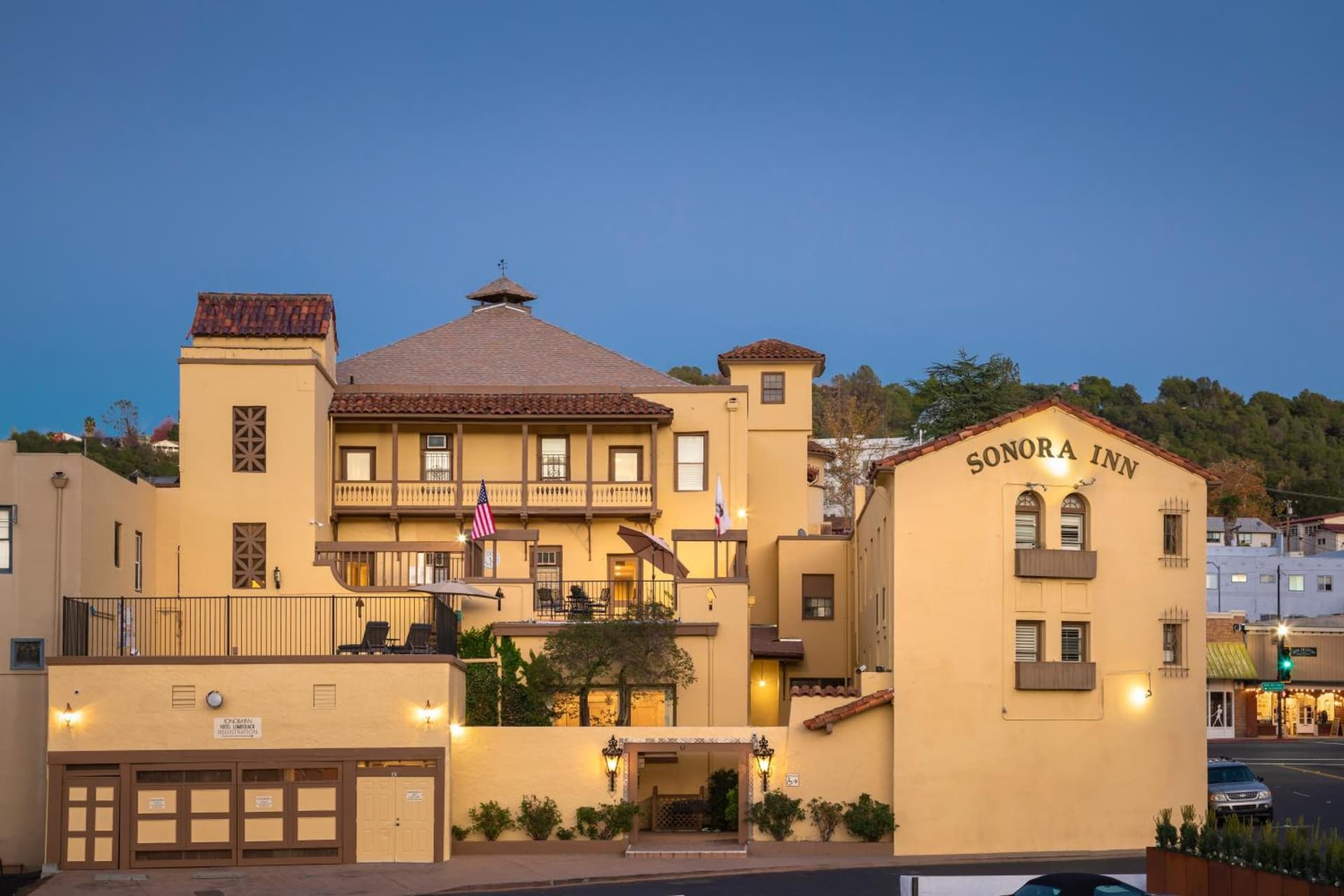 Historic Sonora Inn featured exterior or lobby in Sonora, CA — similar hotel