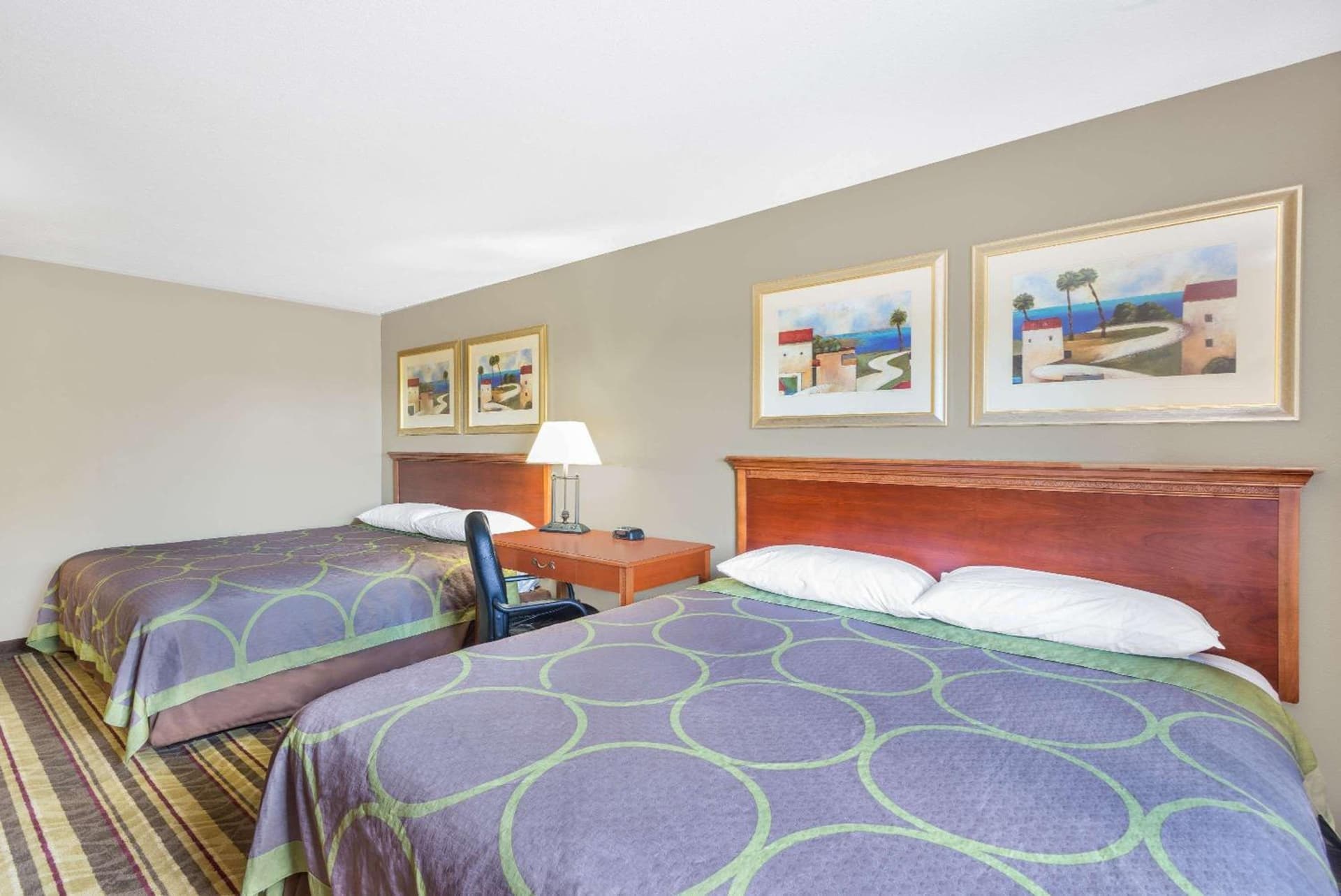 Super 8 by Wyndham Tilton/Lake Winnipesaukee property views in Tilton, NH — gallery photo 3