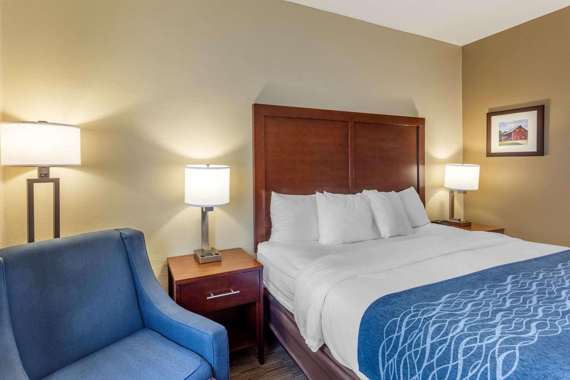 Comfort Inn Rockford near Casino District gallery photo in Rockford, IL — image 5