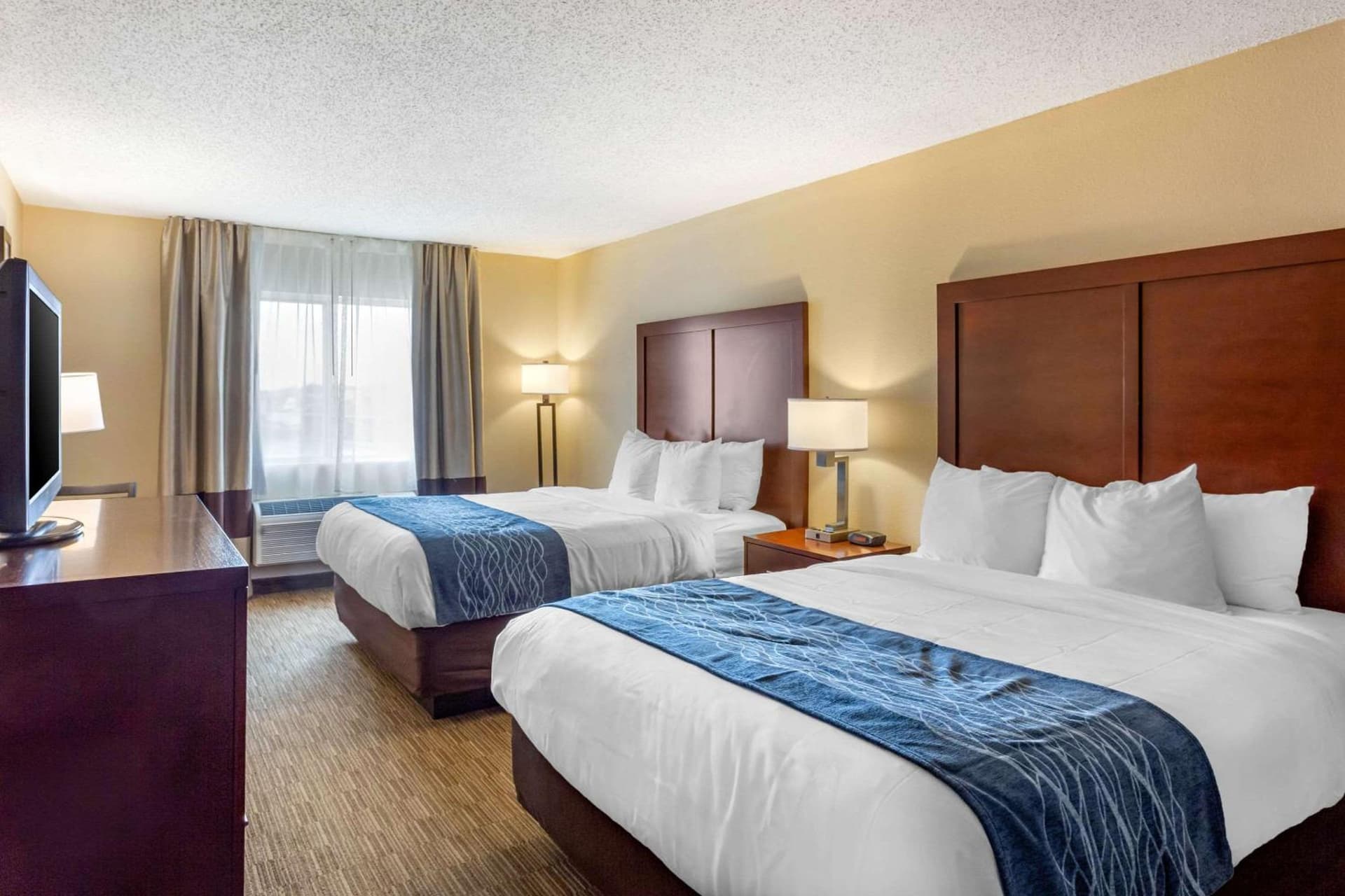 Comfort Inn Rockford near Casino District gallery photo in Rockford, IL — image 33