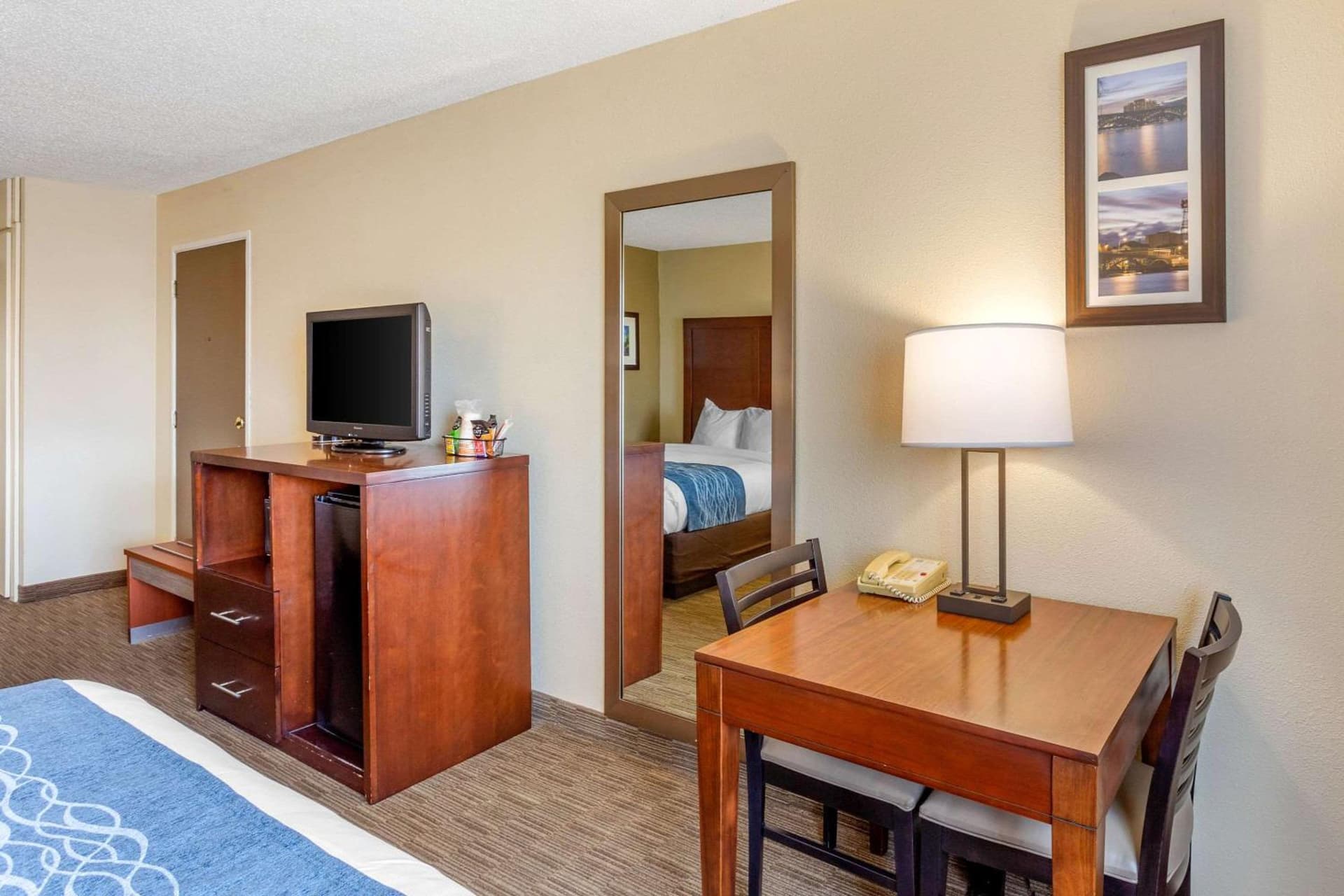 Comfort Inn Rockford near Casino District gallery photo in Rockford, IL — image 23