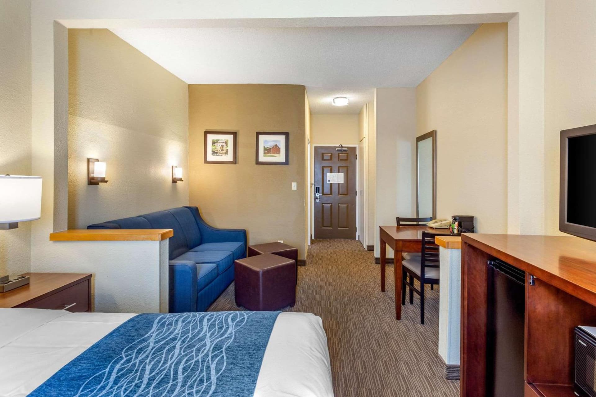 Comfort Inn Rockford near Casino District gallery photo in Rockford, IL — image 42