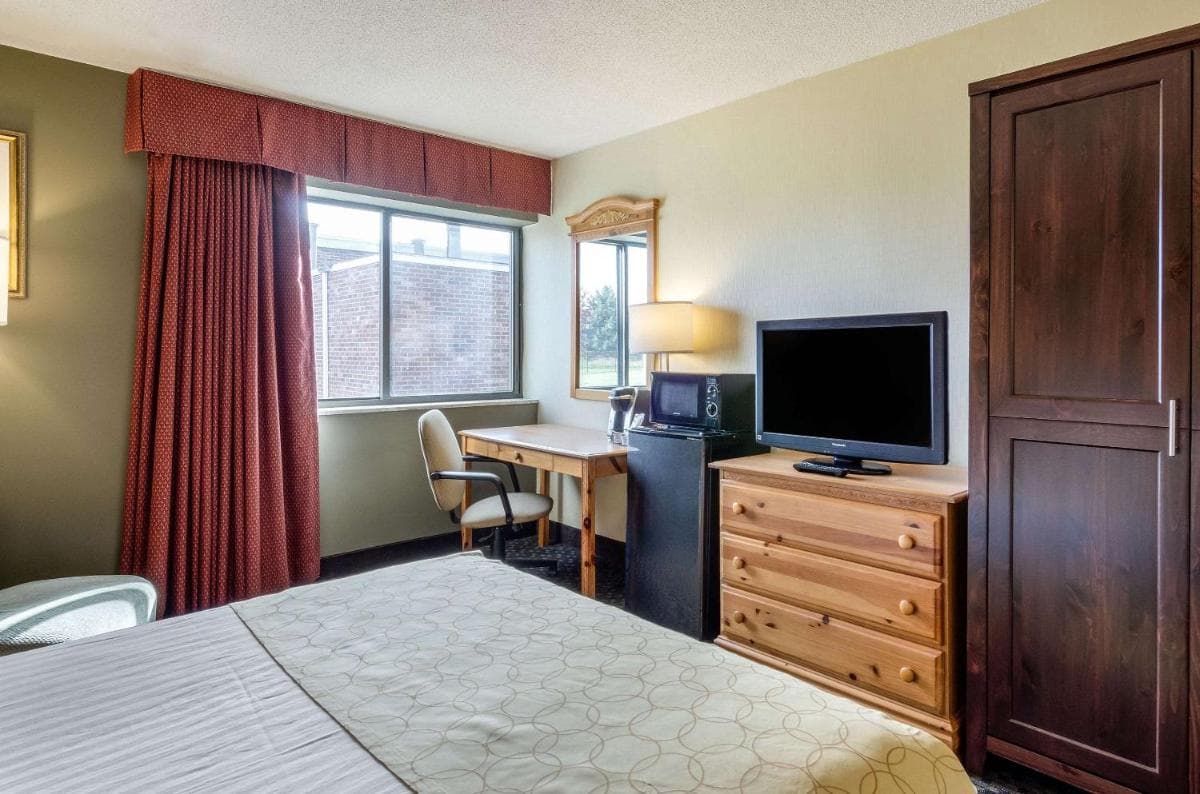 Clarion Hotel Seekonk - Providence gallery photo in Seekonk, MA — image 15