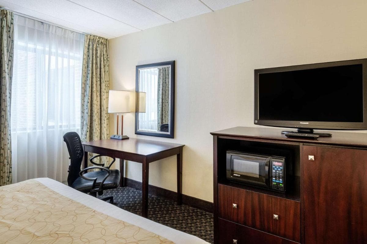Clarion Hotel Seekonk - Providence gallery photo in Seekonk, MA — image 36
