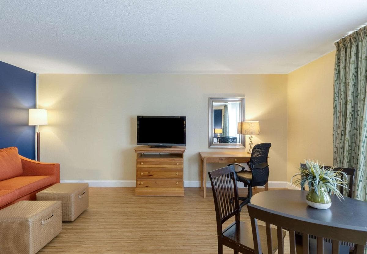Clarion Hotel Seekonk - Providence gallery photo in Seekonk, MA — image 42