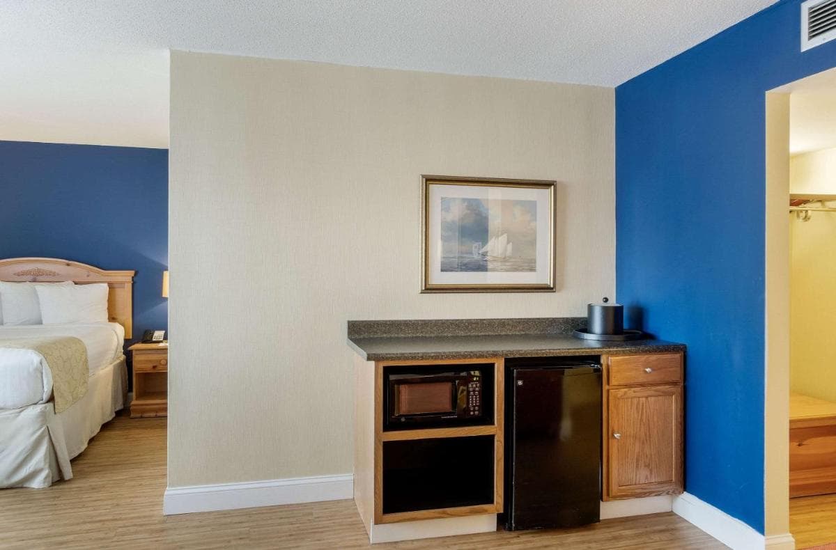 Clarion Hotel Seekonk - Providence gallery photo in Seekonk, MA — image 55