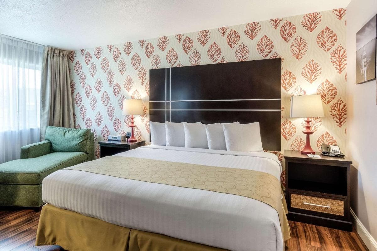 Clarion Hotel Seekonk - Providence gallery photo in Seekonk, MA — image 38
