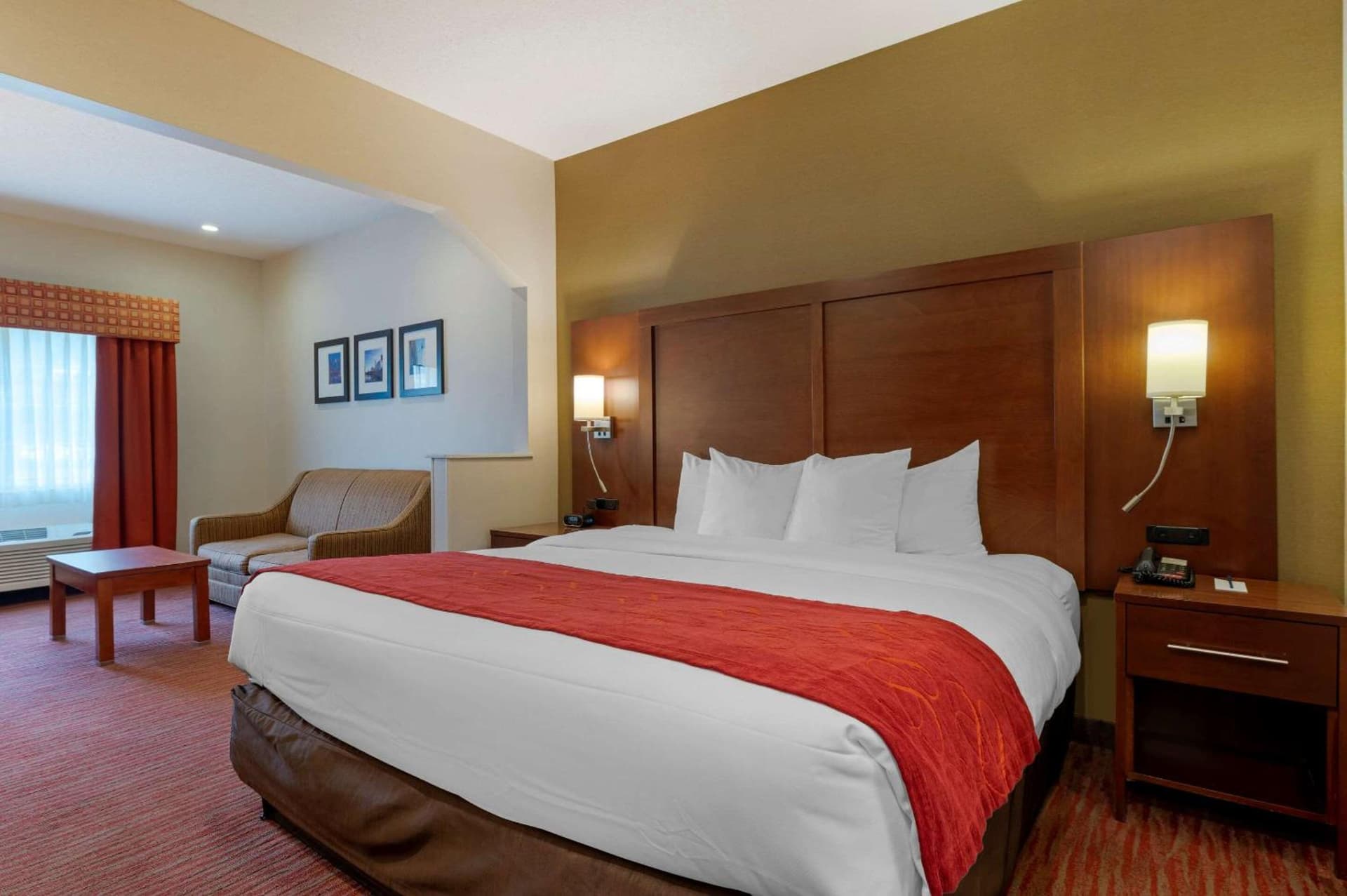 Comfort Suites Columbus Expo Center gallery photo in Columbus, OH — image 9