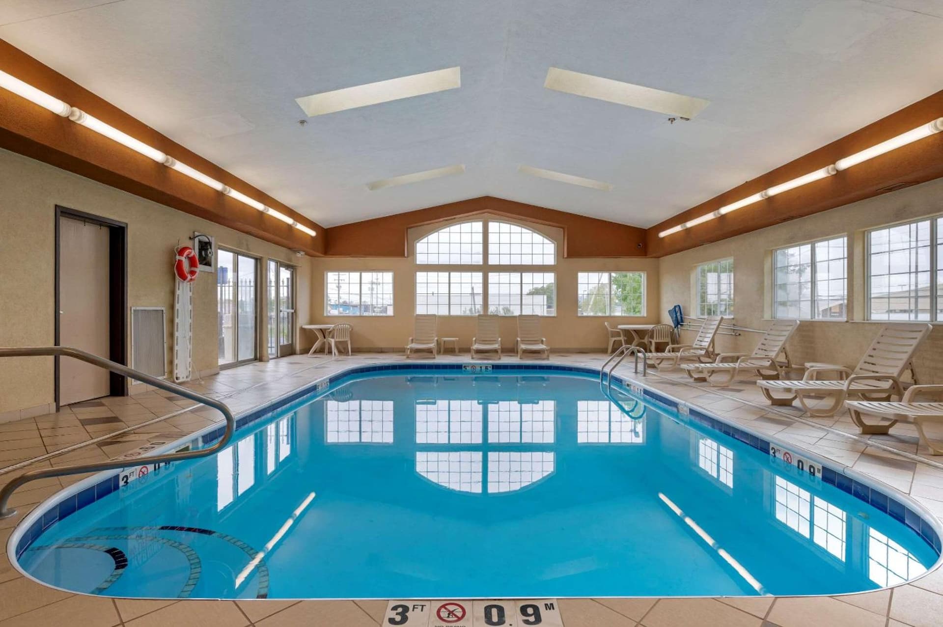 Comfort Suites Columbus Expo Center gallery photo in Columbus, OH — image 34