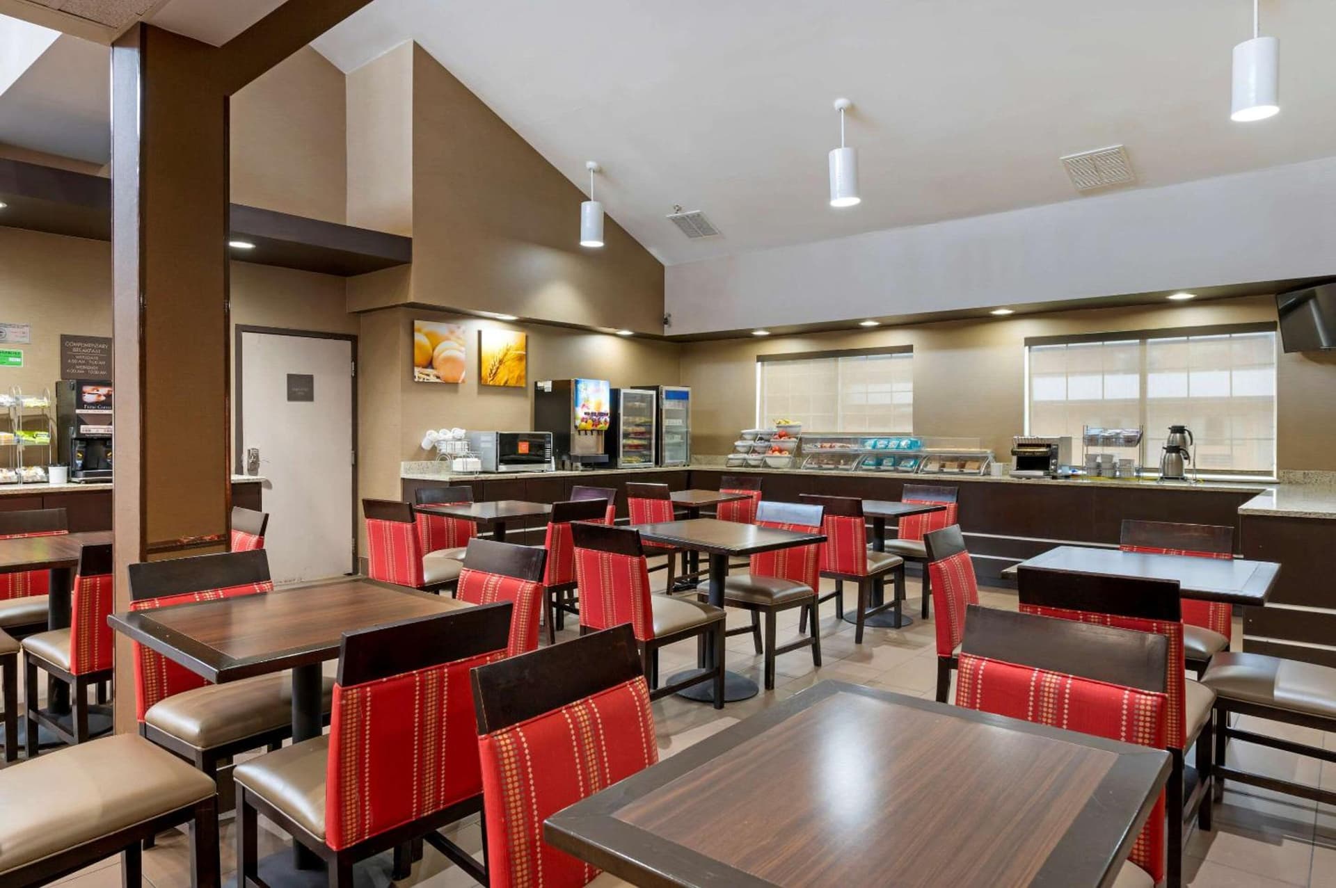 Comfort Suites Columbus Expo Center gallery photo in Columbus, OH — image 15