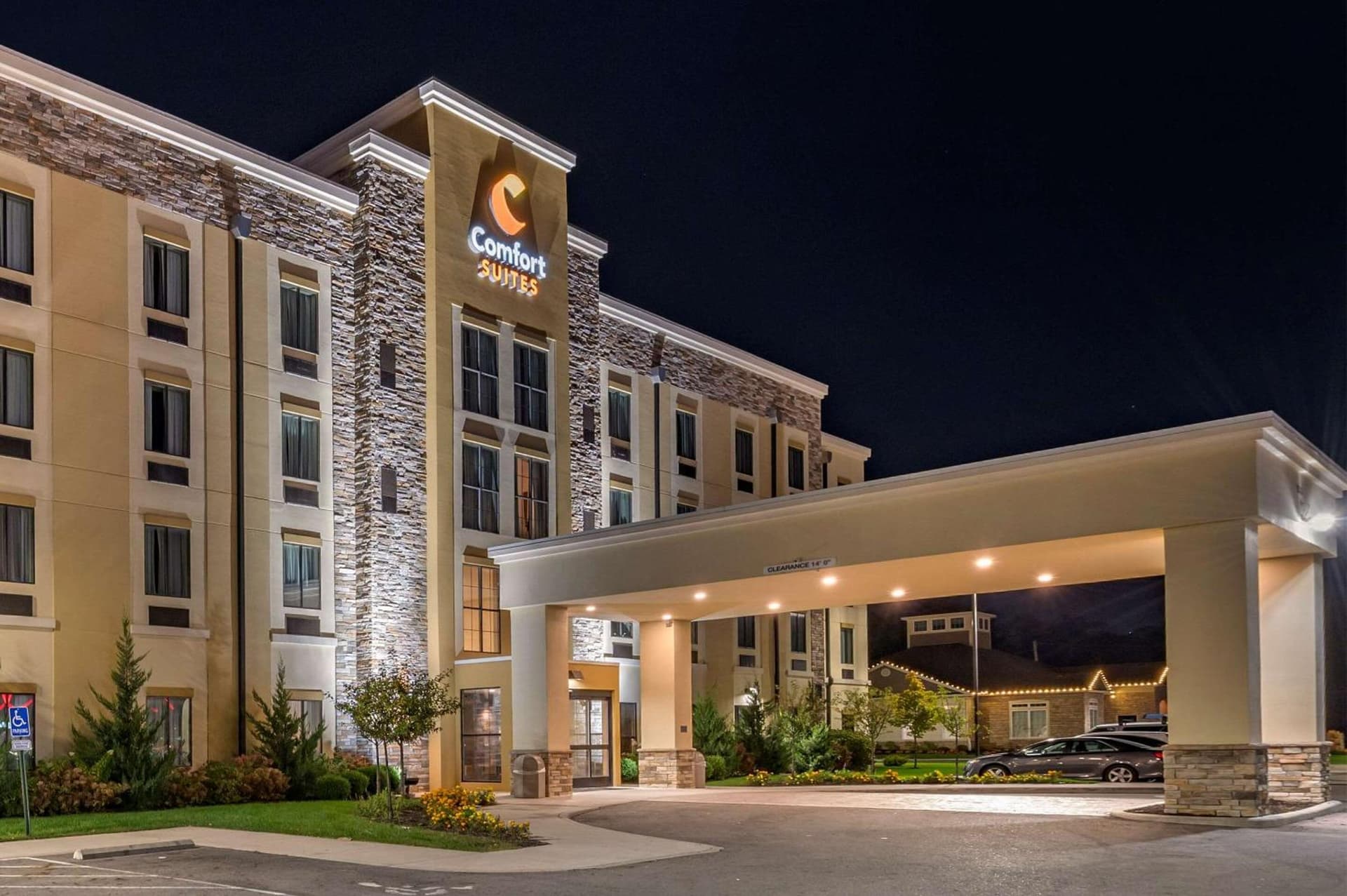 Comfort Suites Columbus Airport gallery photo in Columbus, OH — image 8